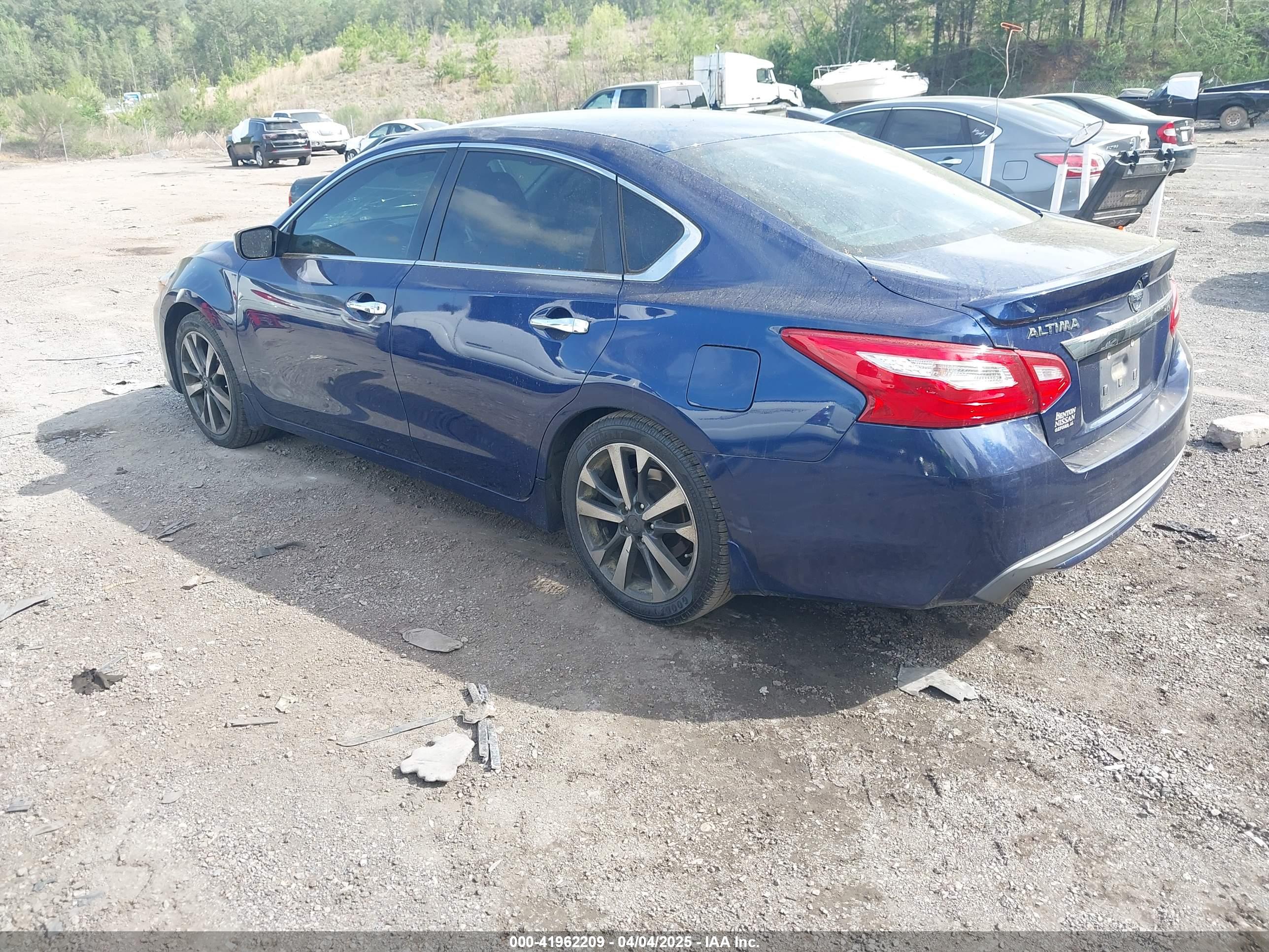 NISSAN ALTIMA image 3