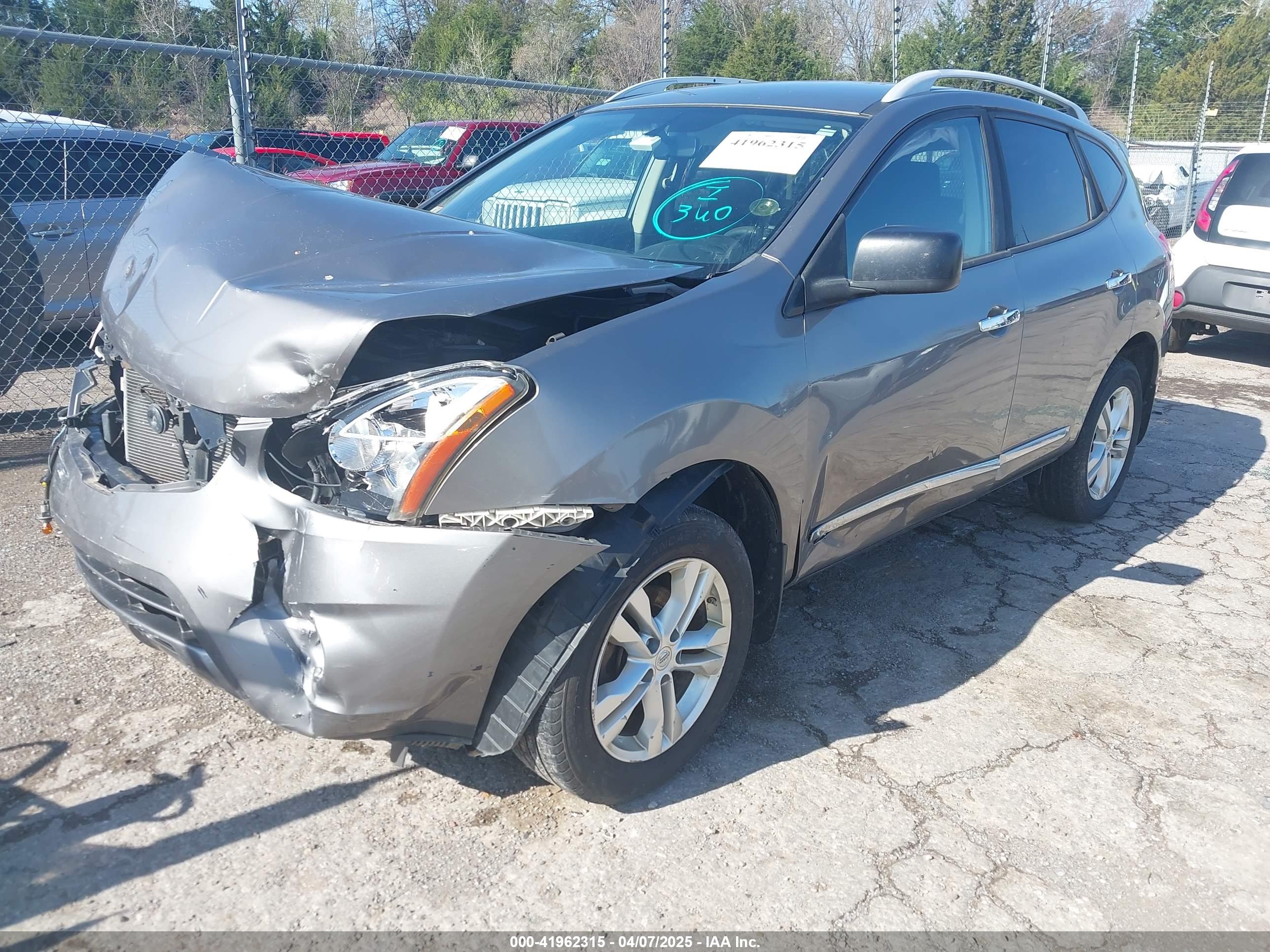 NISSAN ROGUE image 2
