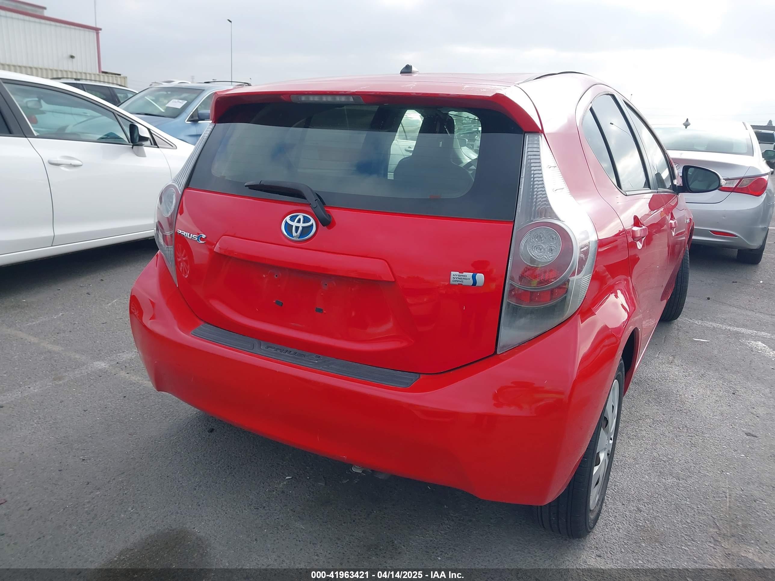TOYOTA PRIUS image 4