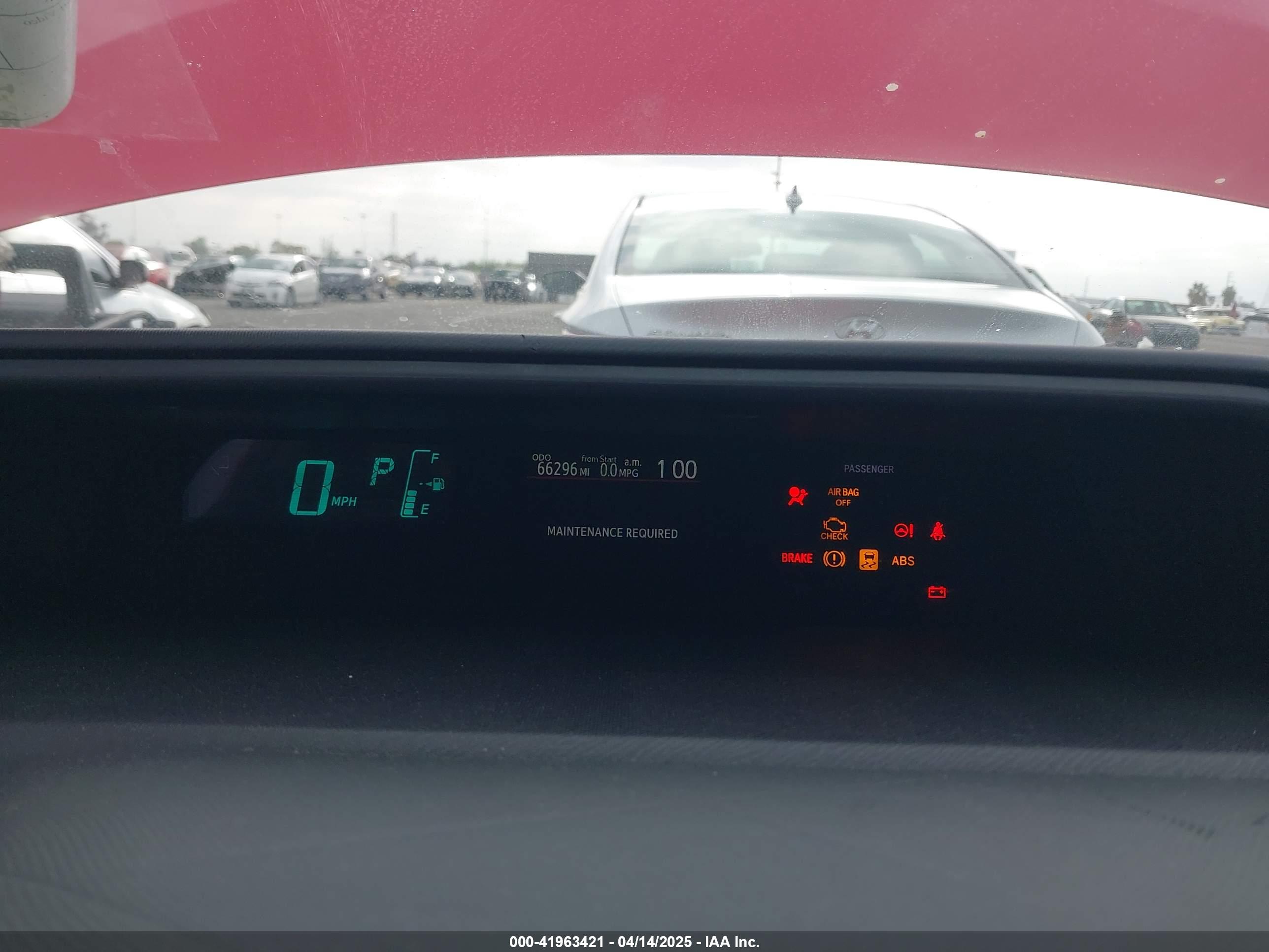 TOYOTA PRIUS image 7