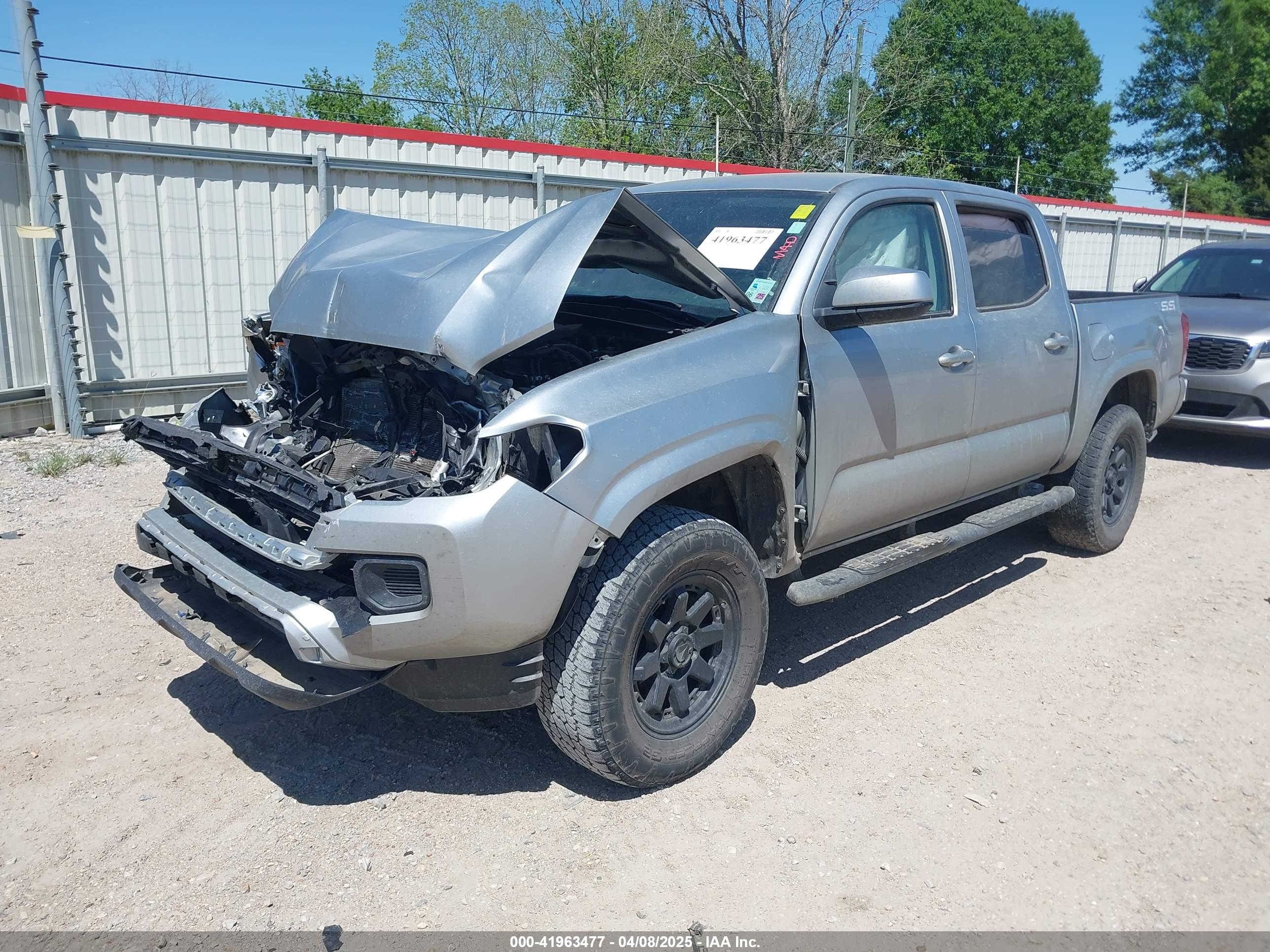 TOYOTA TACOMA image 2