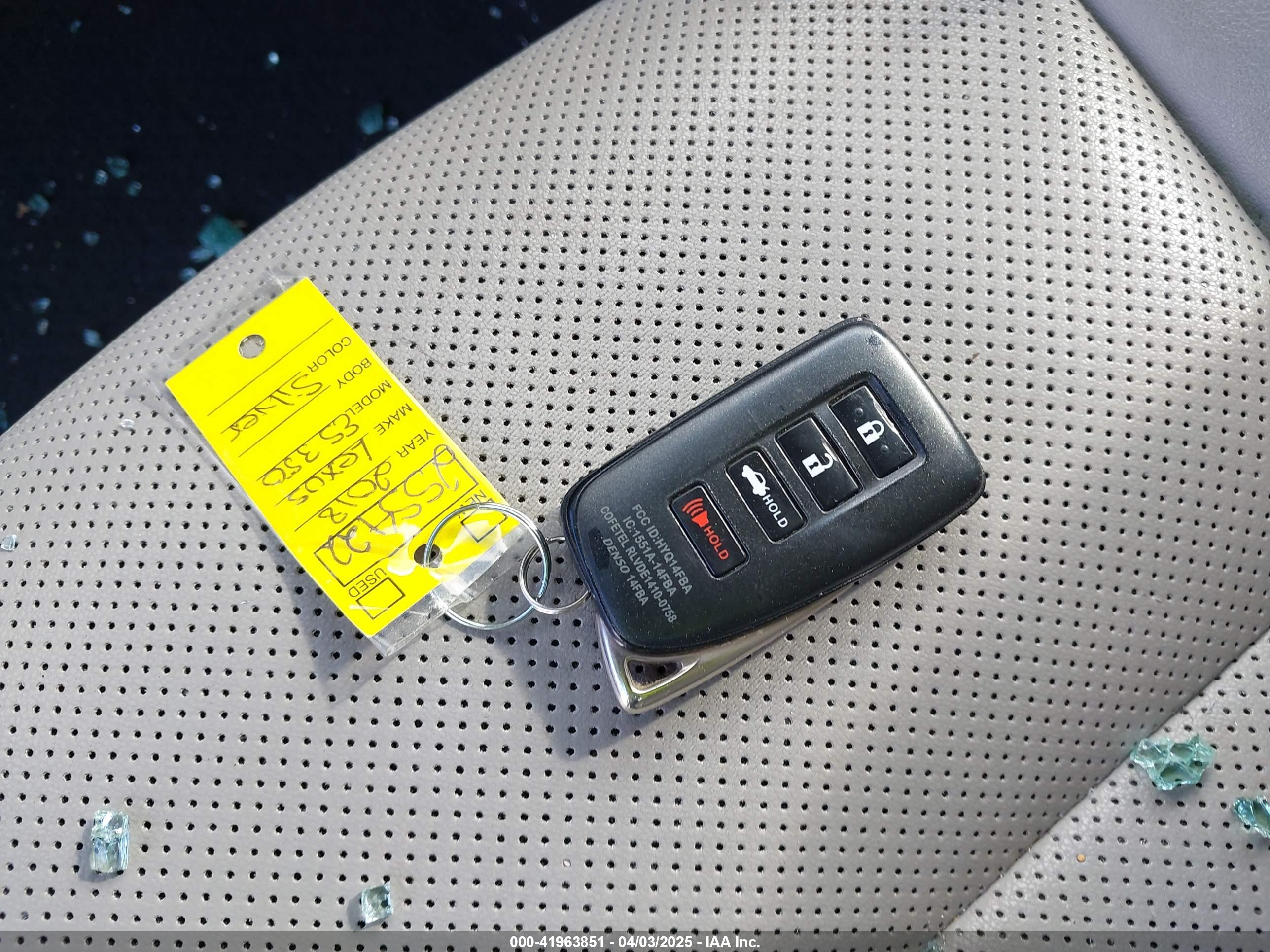 LEXUS ES image 11