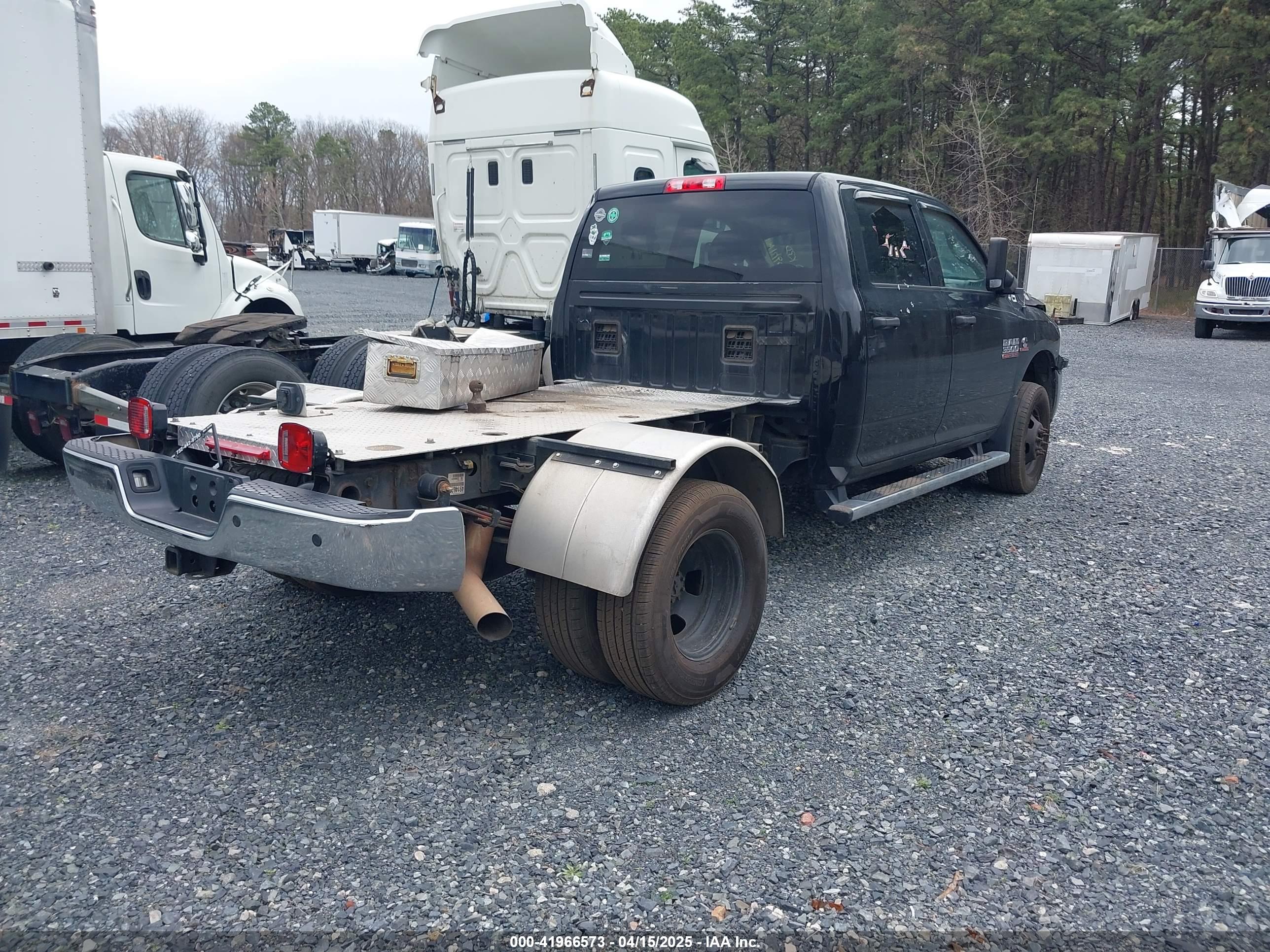 RAM 3500 image 4
