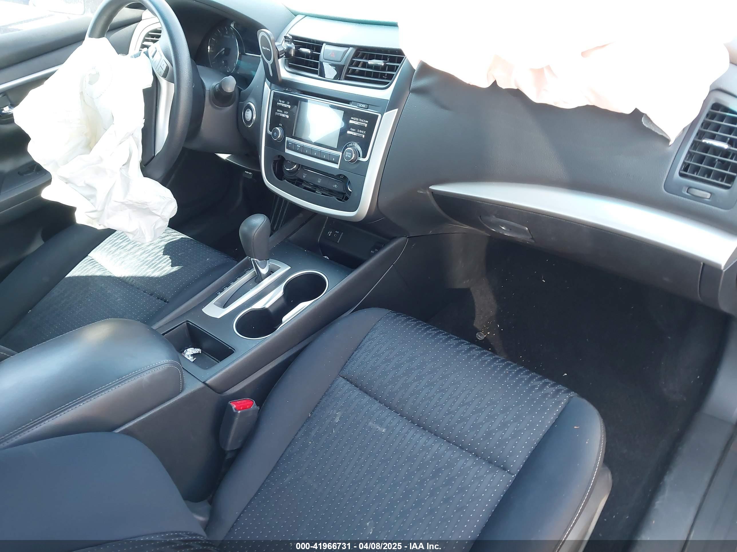 NISSAN ALTIMA image 5