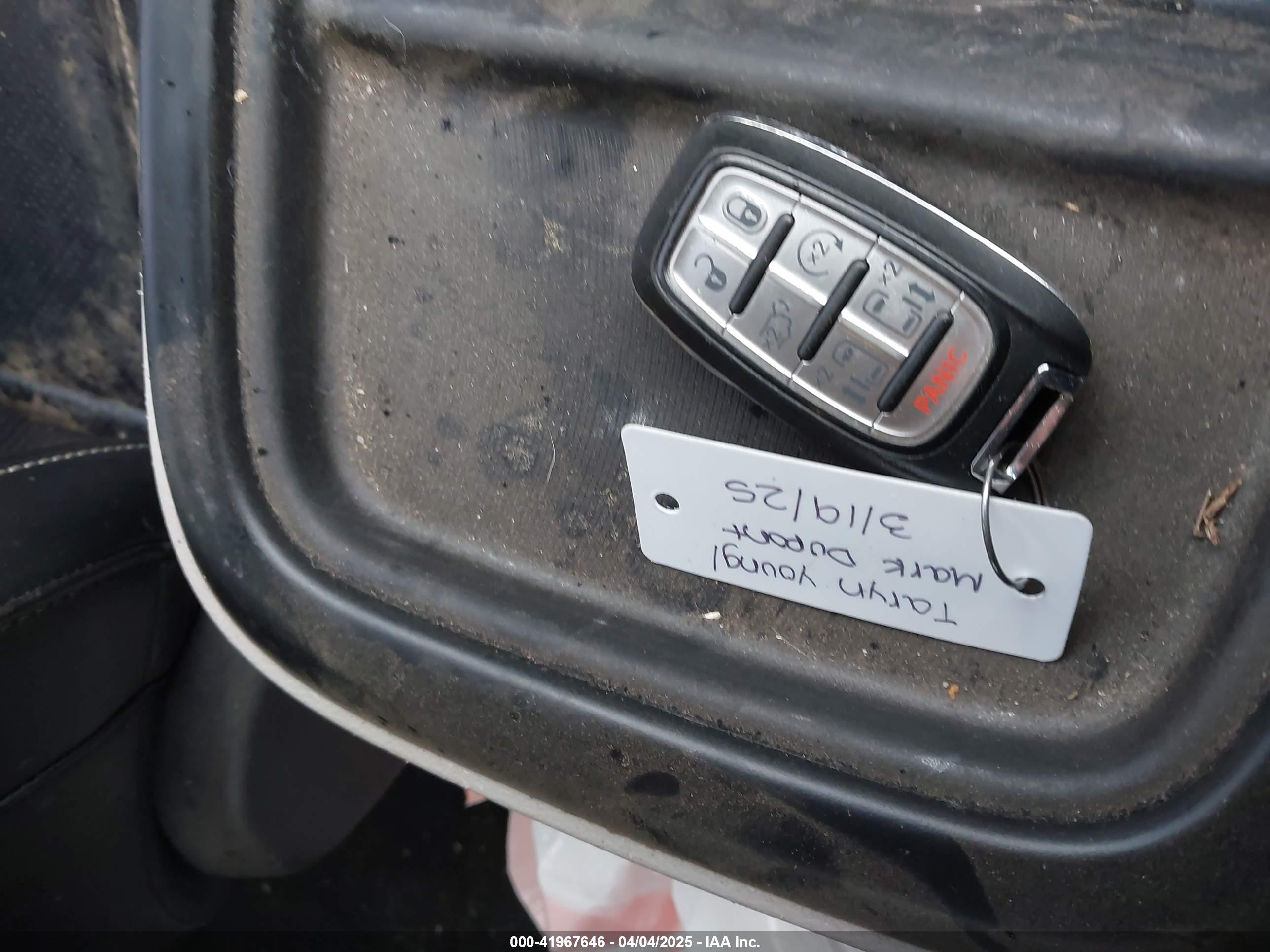 CHRYSLER VOYAGER image 11