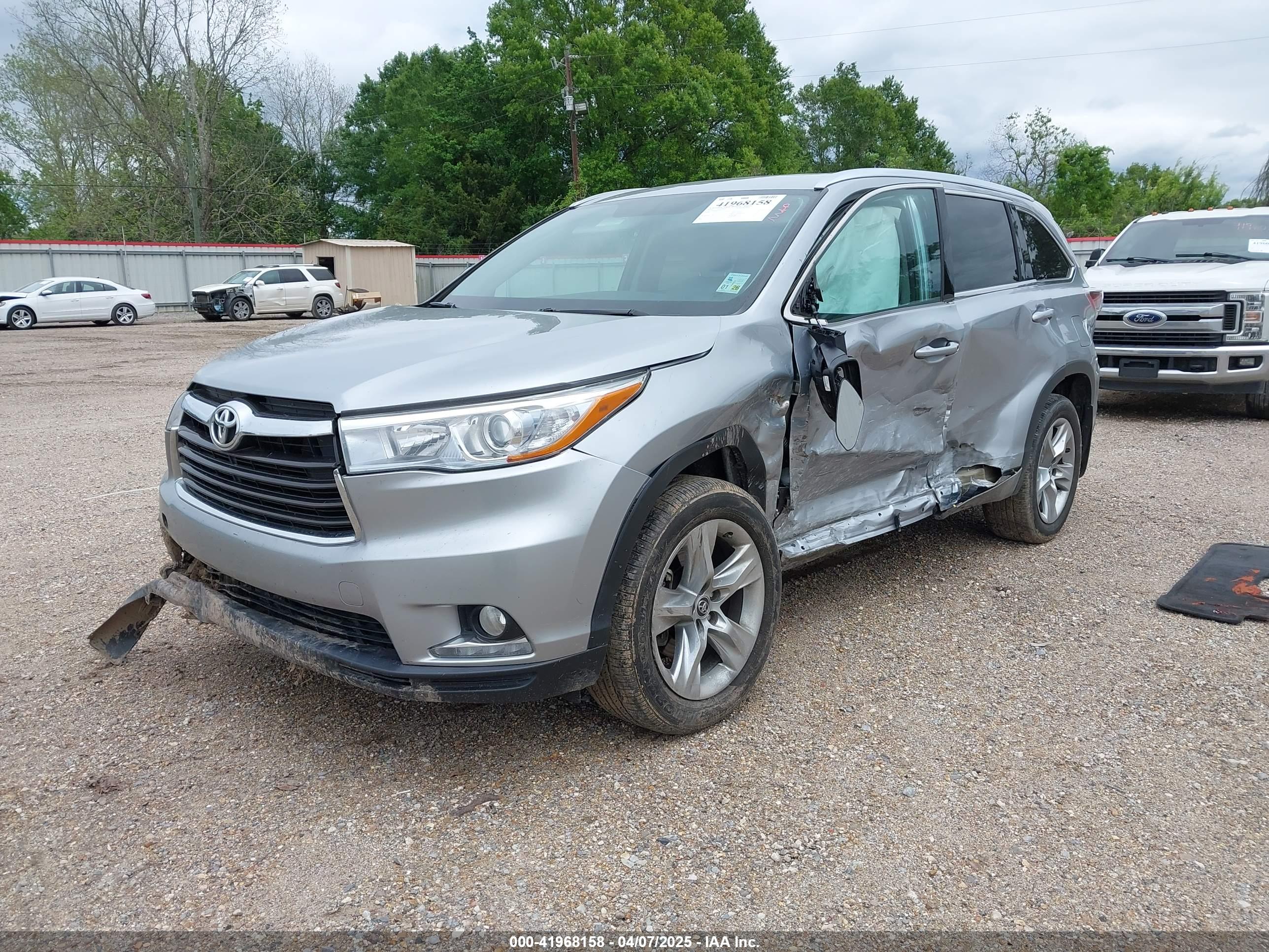 TOYOTA HIGHLANDER image 2