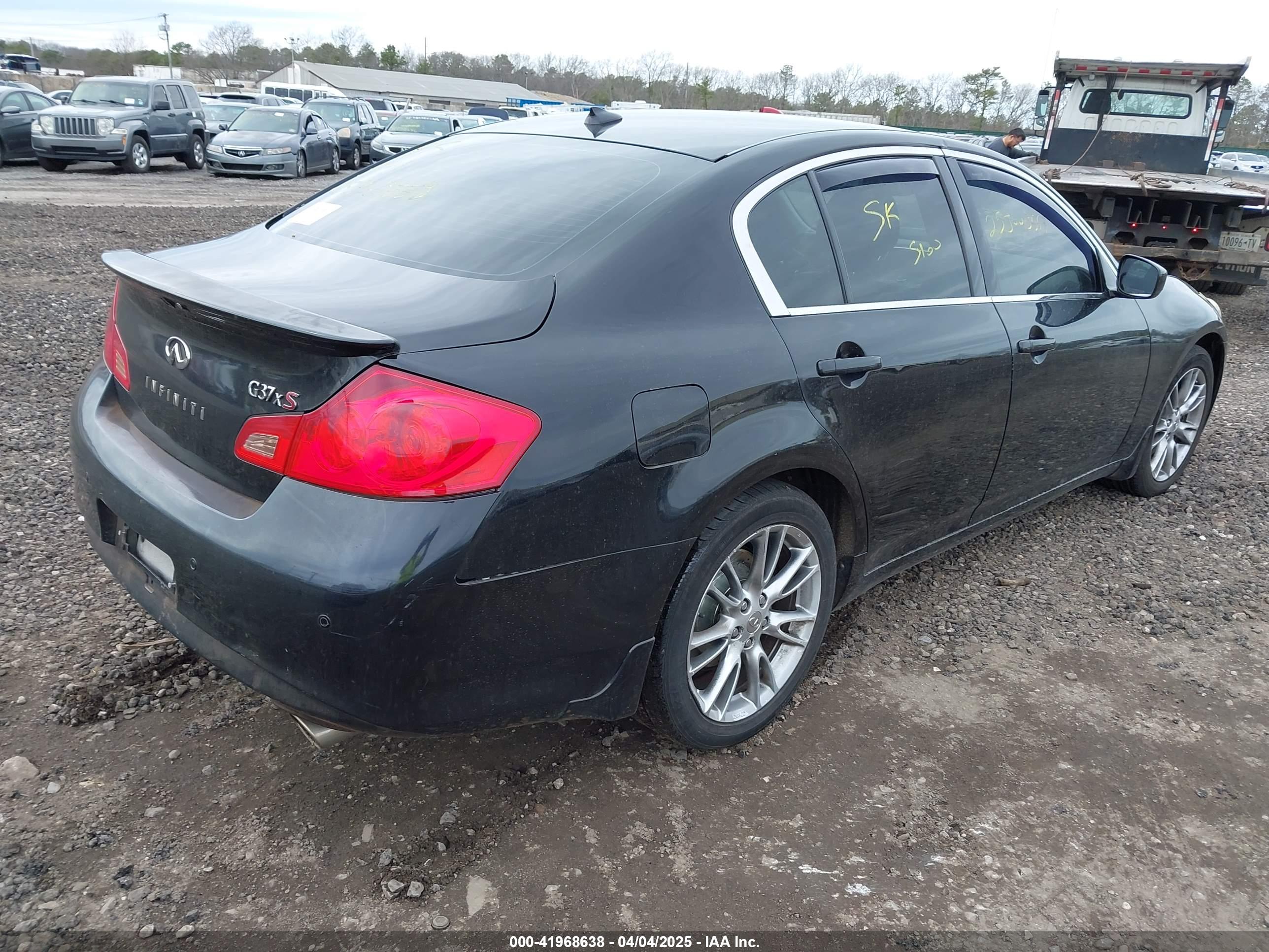 INFINITI G37X image 4