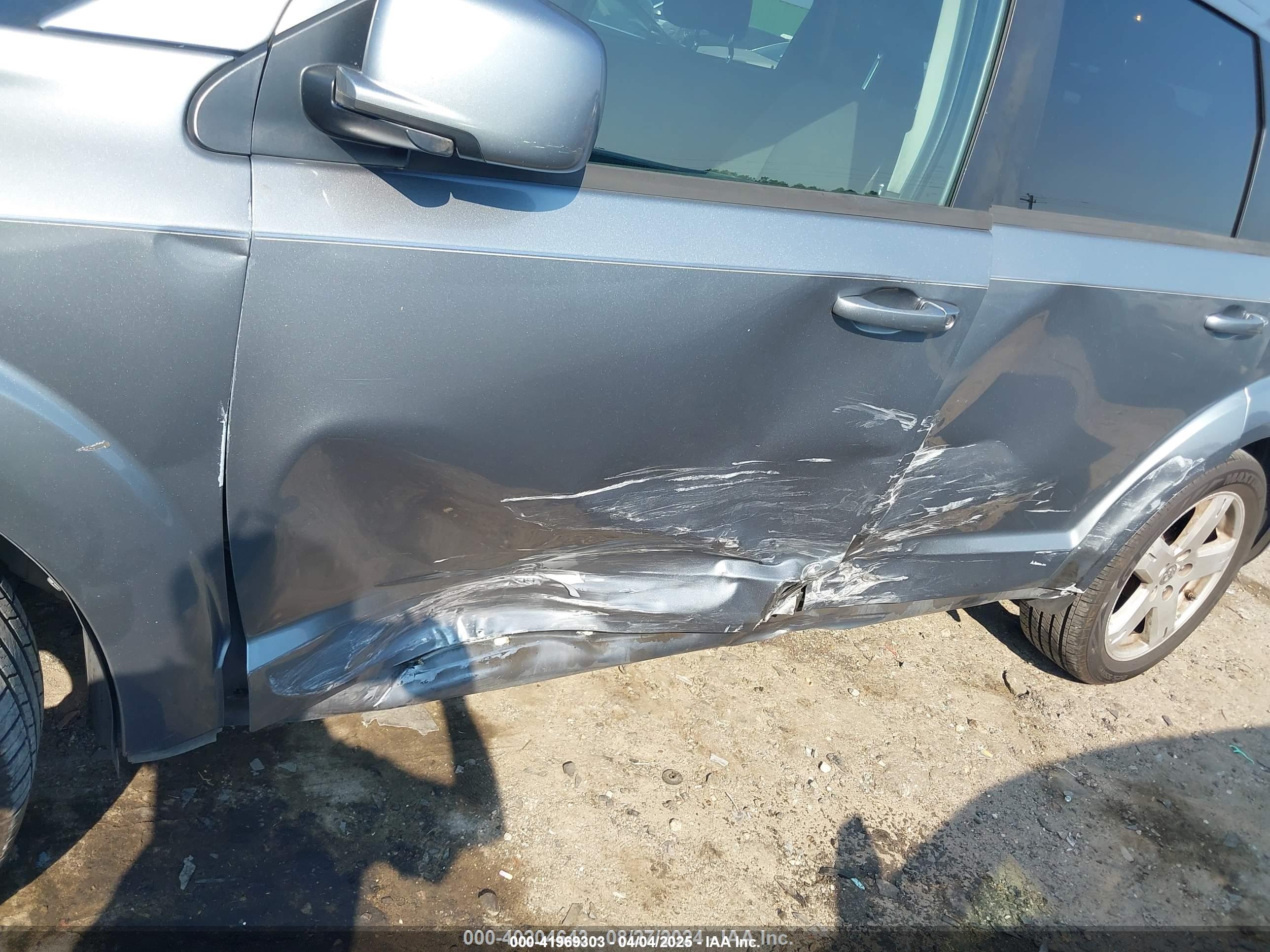 DODGE JOURNEY image 6