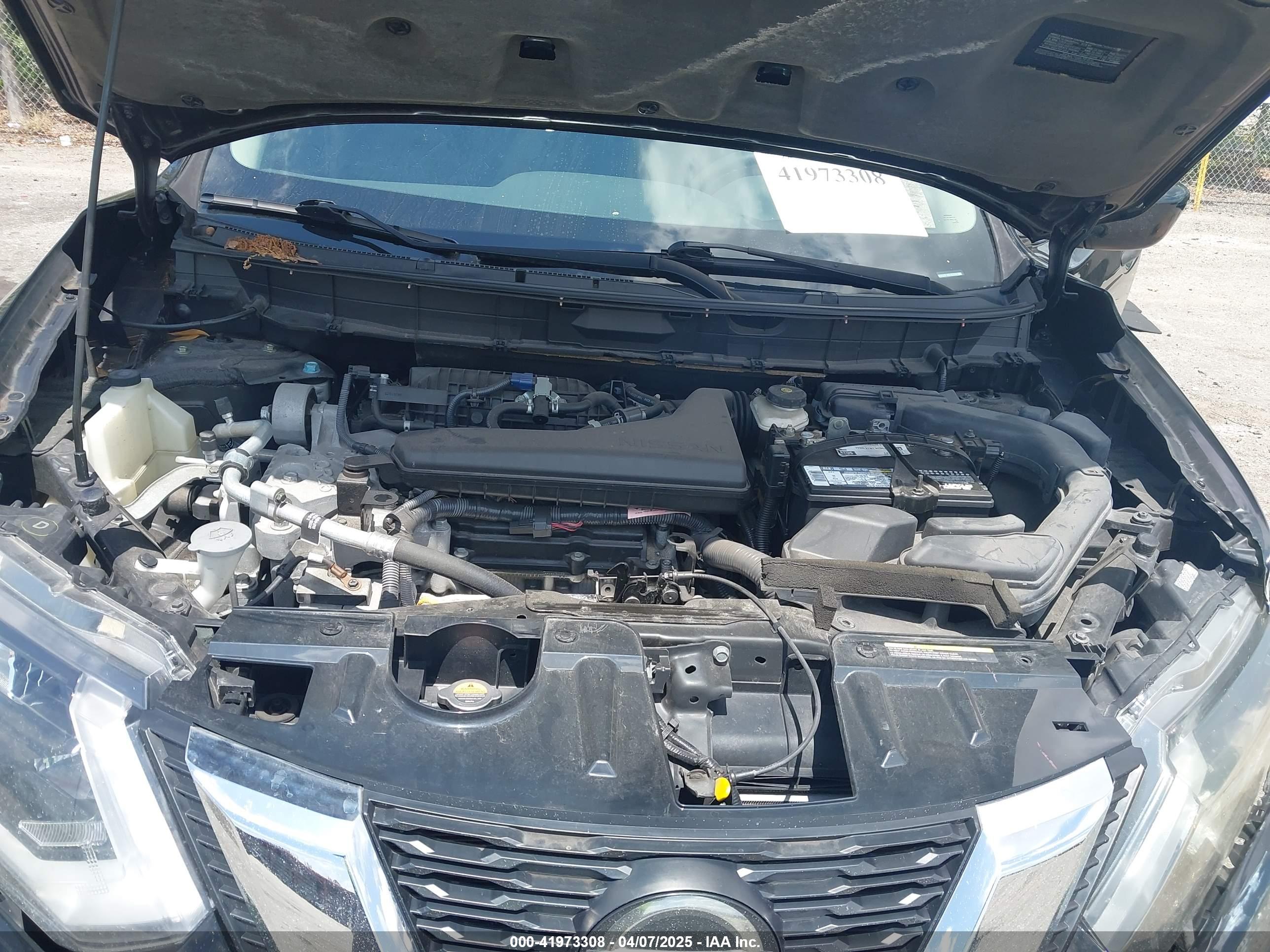 NISSAN ROGUE image 10
