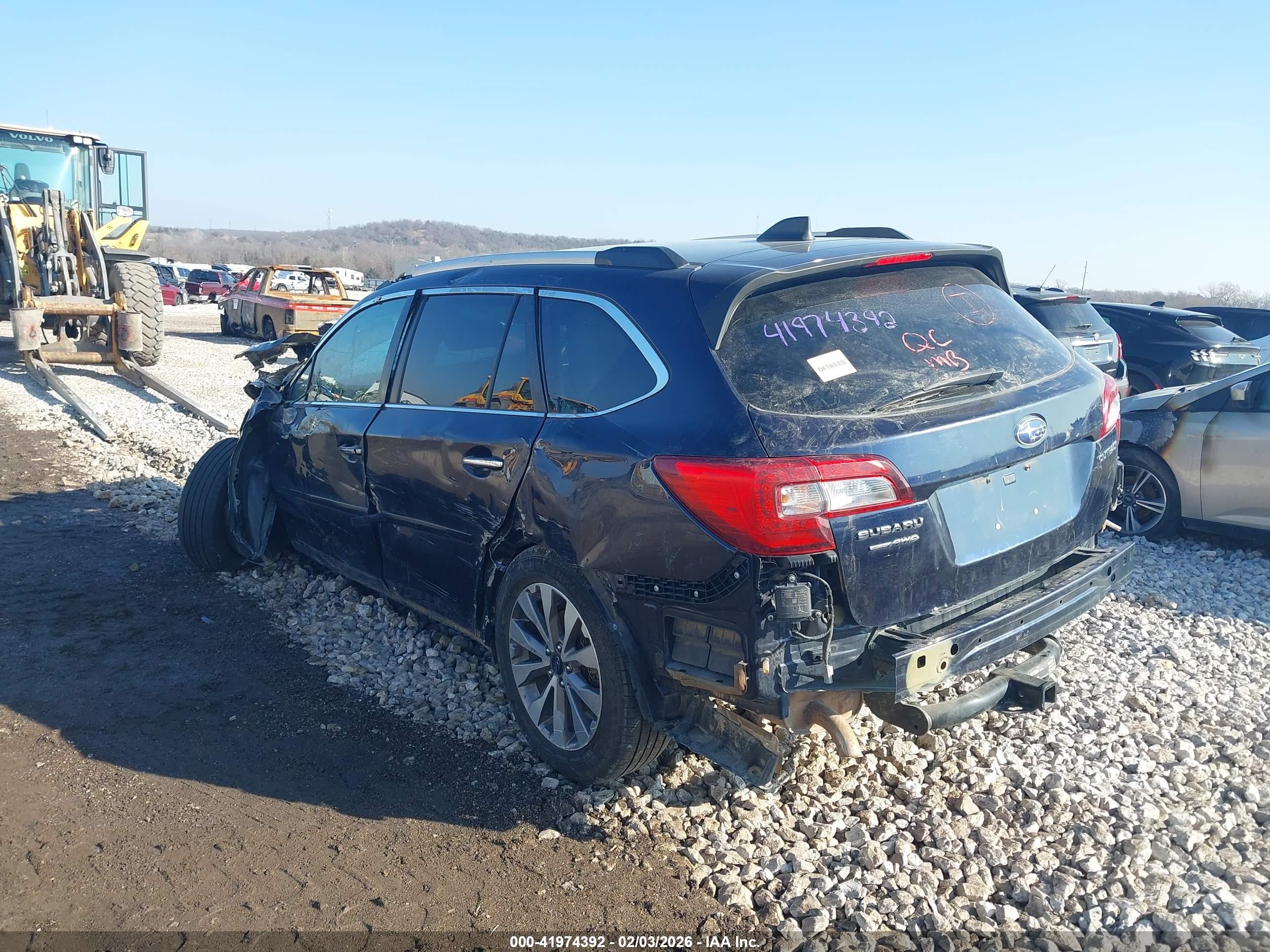 SUBARU OUTBACK image 3