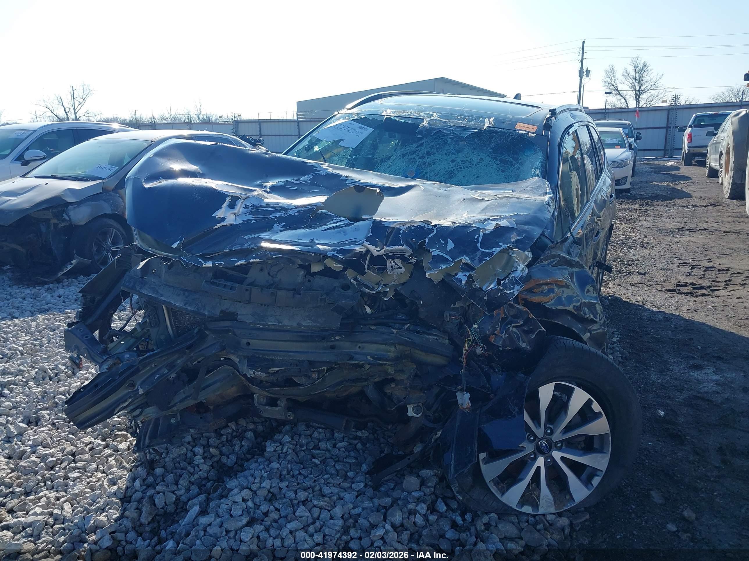 SUBARU OUTBACK image 6