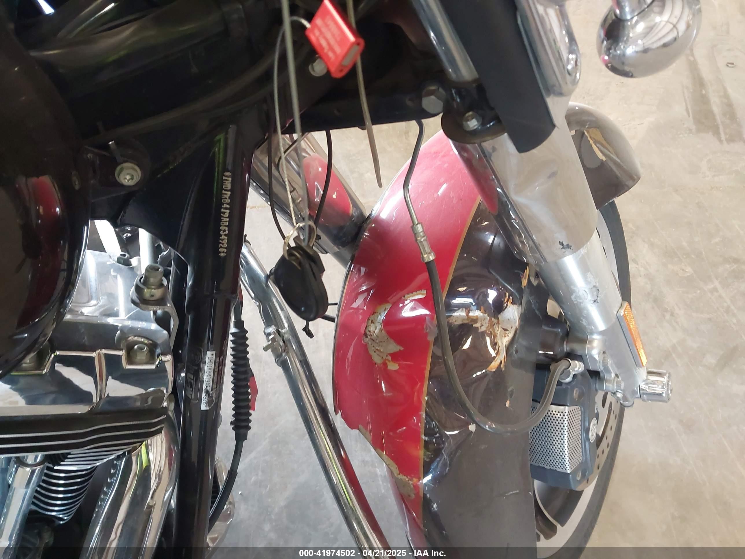 HARLEY-DAVIDSON FLHX image 11