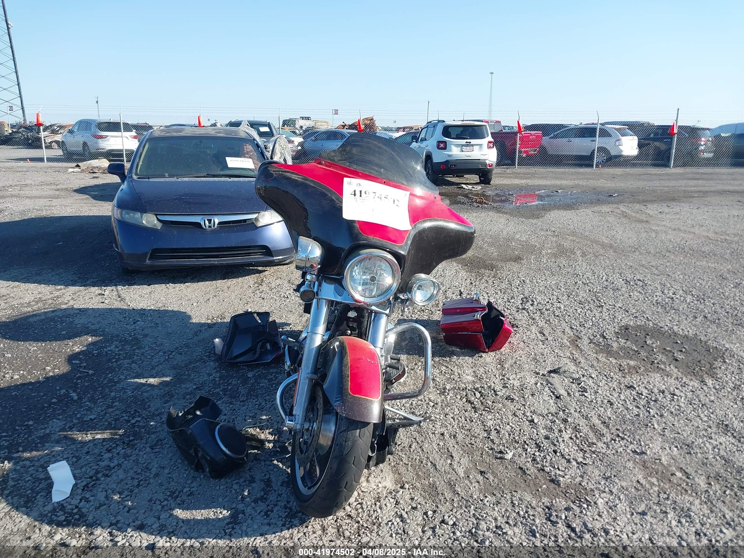 HARLEY-DAVIDSON FLHX image 5