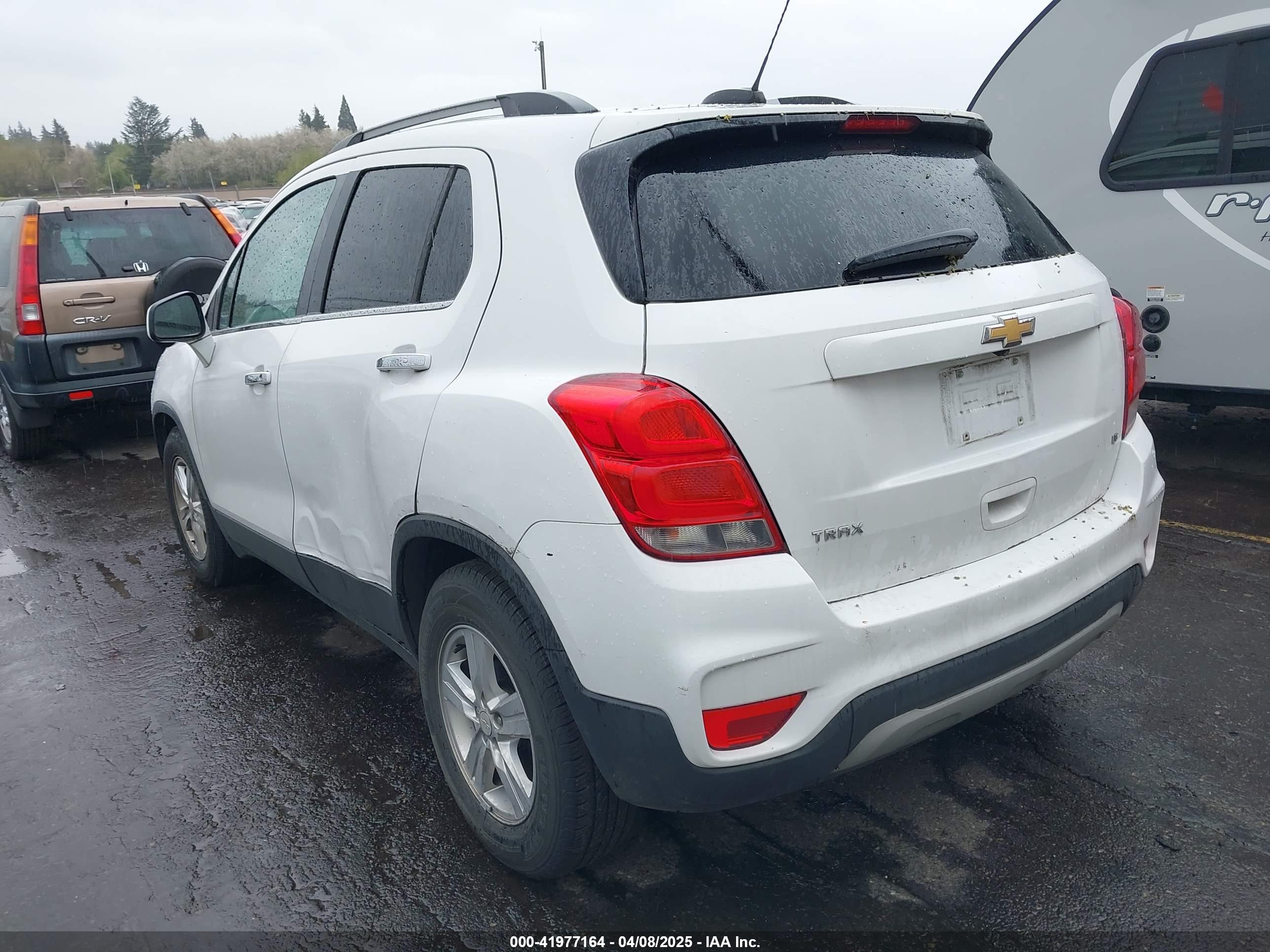 CHEVROLET TRAX image 3