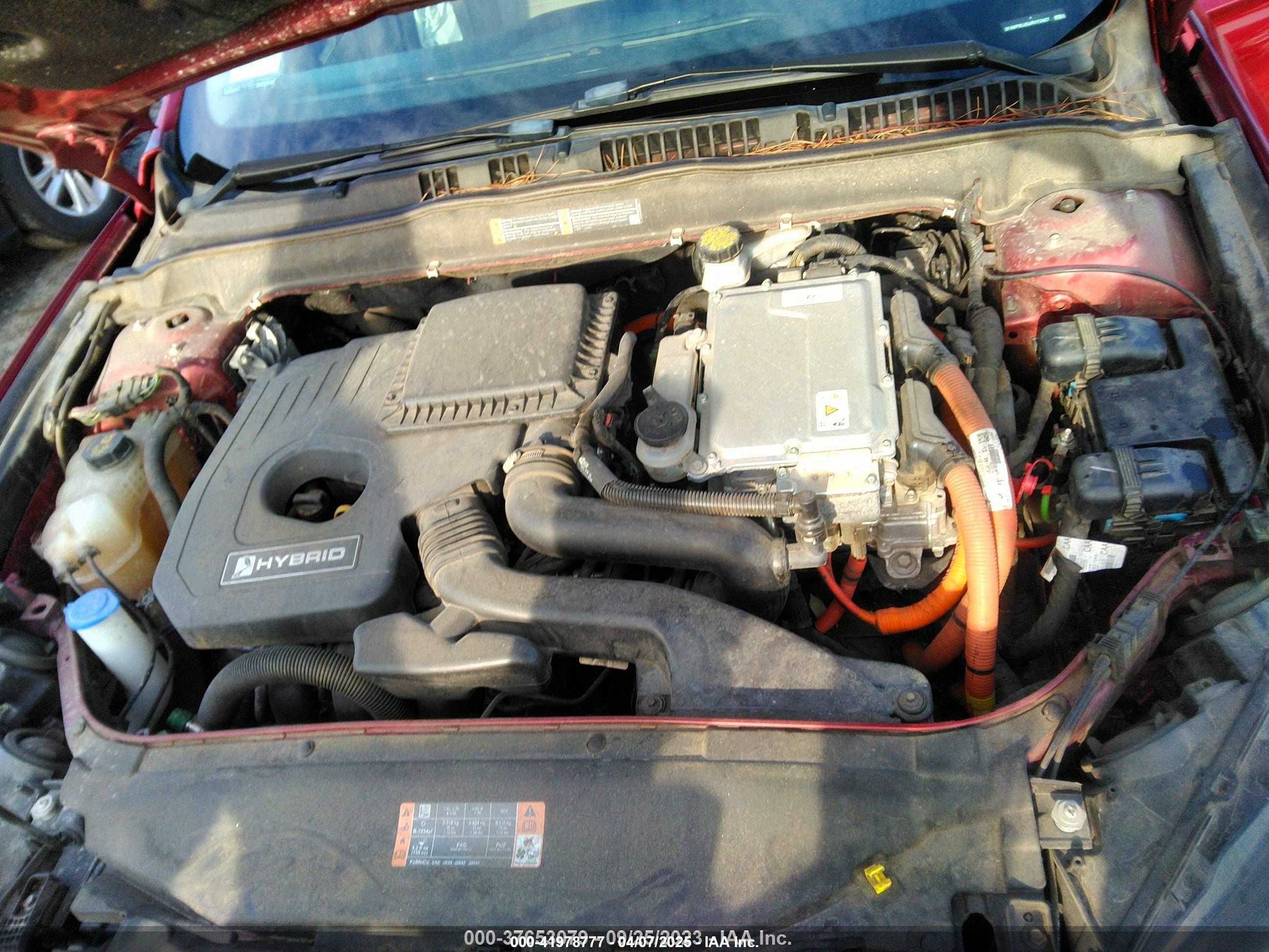 FORD FUSION image 10