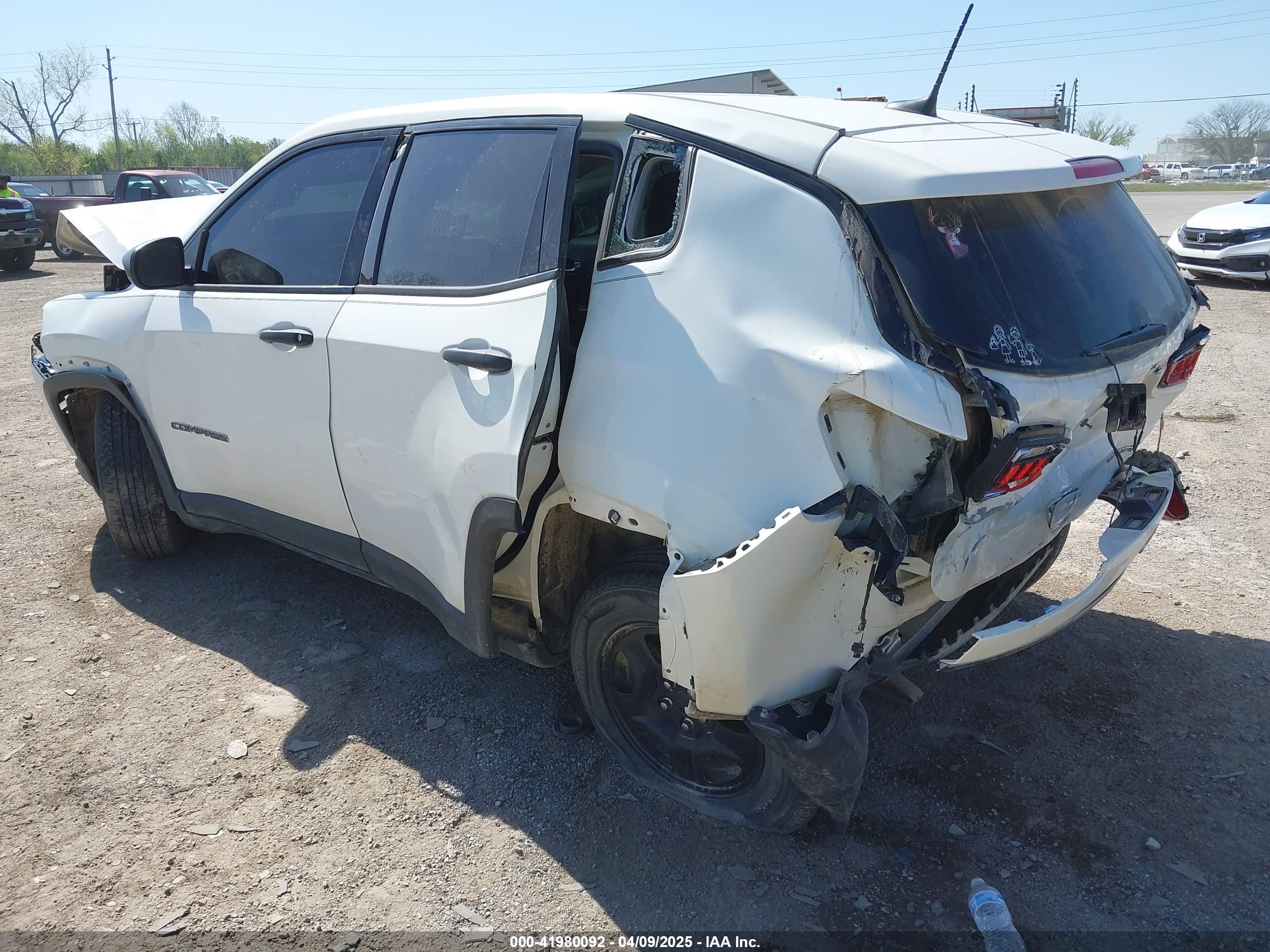 JEEP COMPASS image 3