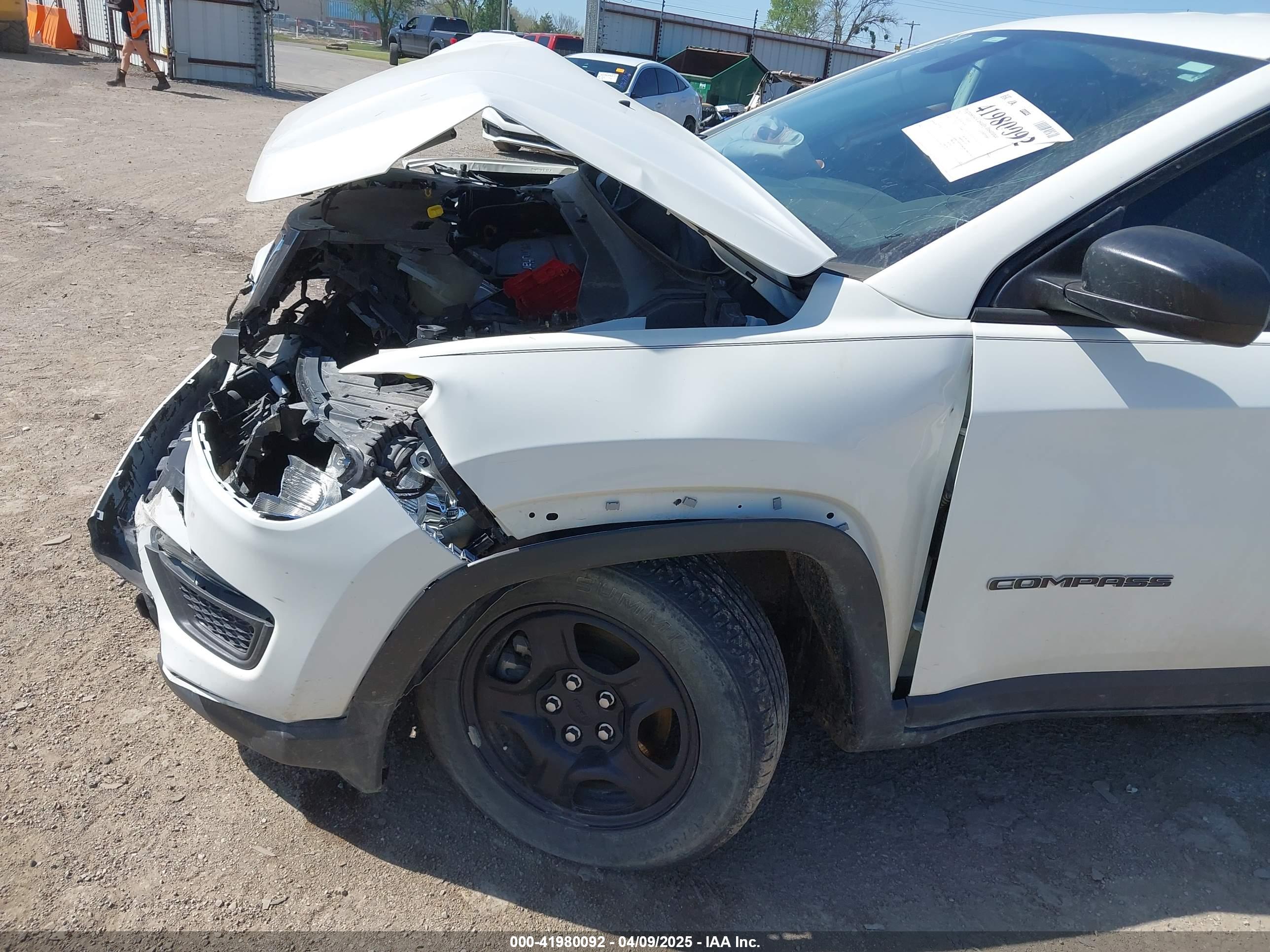 JEEP COMPASS image 6