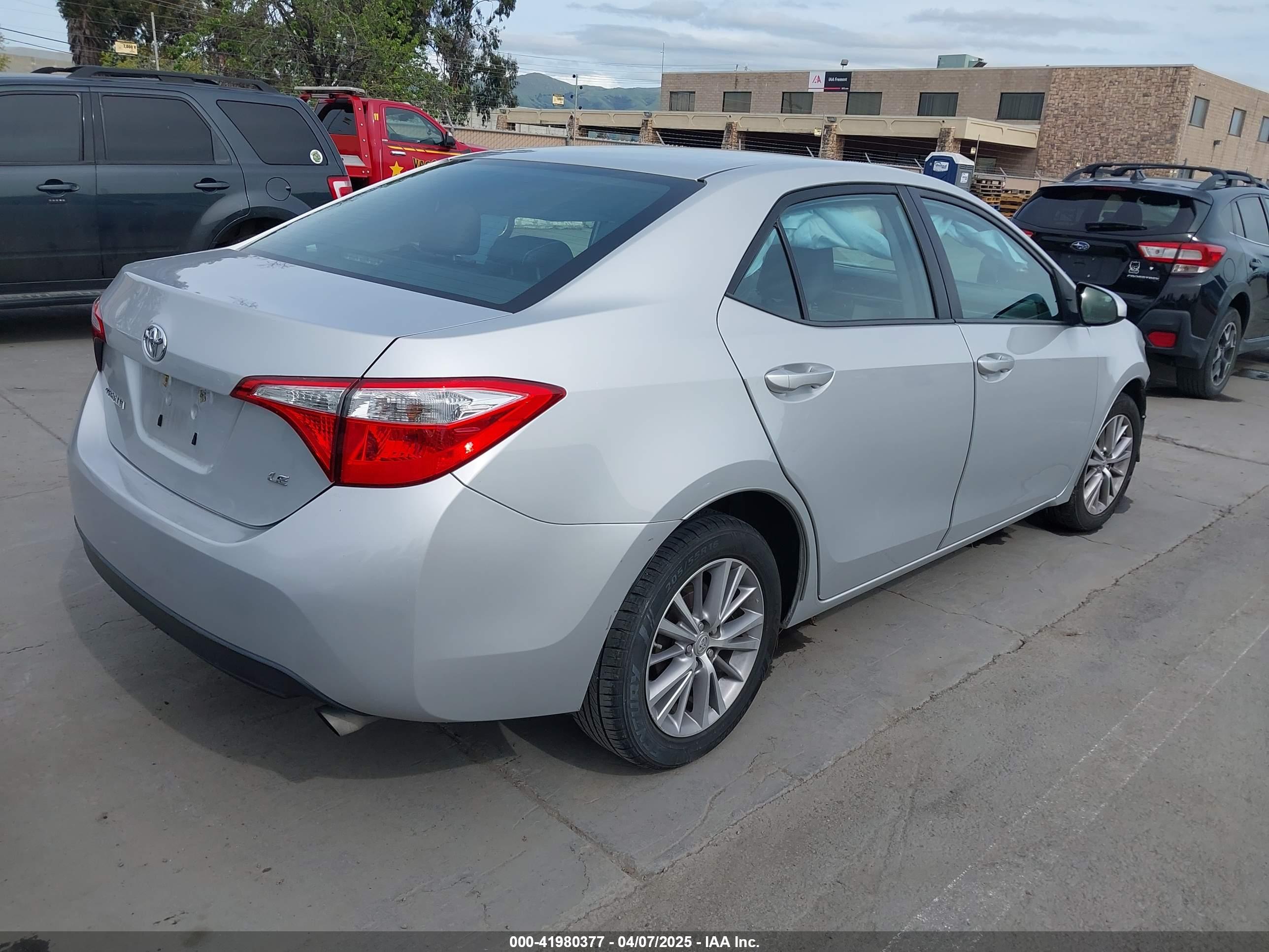 TOYOTA COROLLA image 4