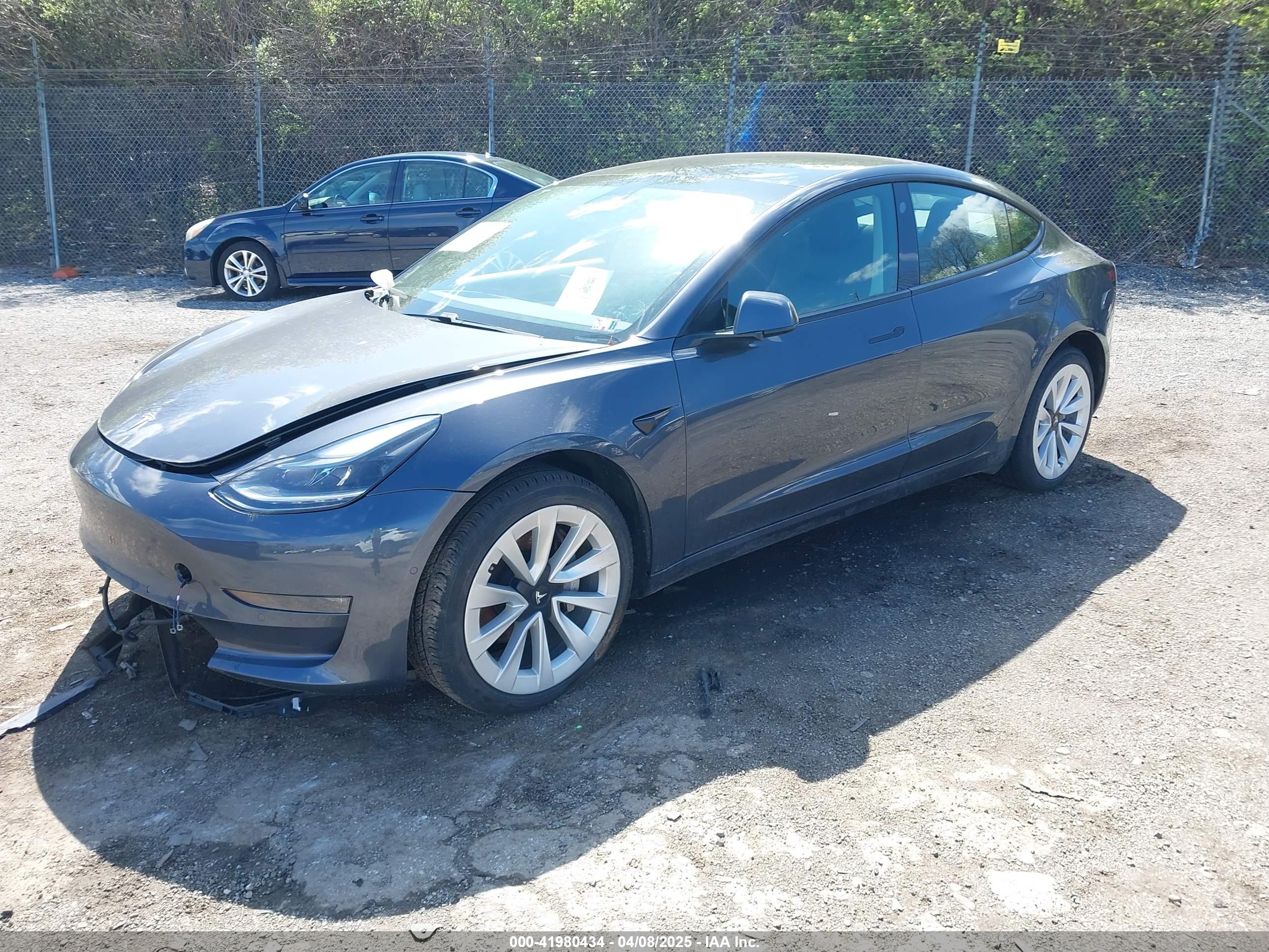 TESLA MODEL image 2