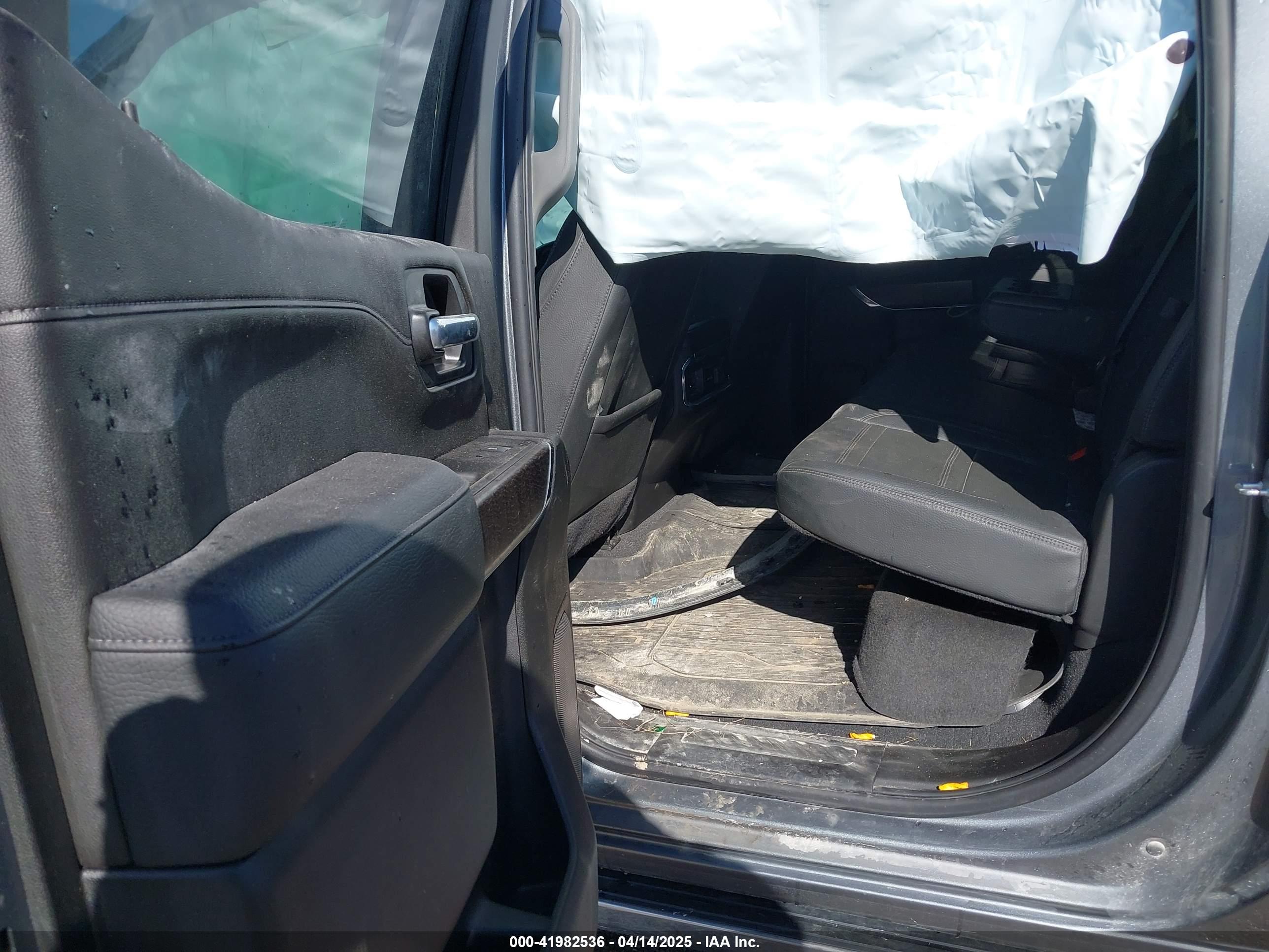 GMC SIERRA image 8