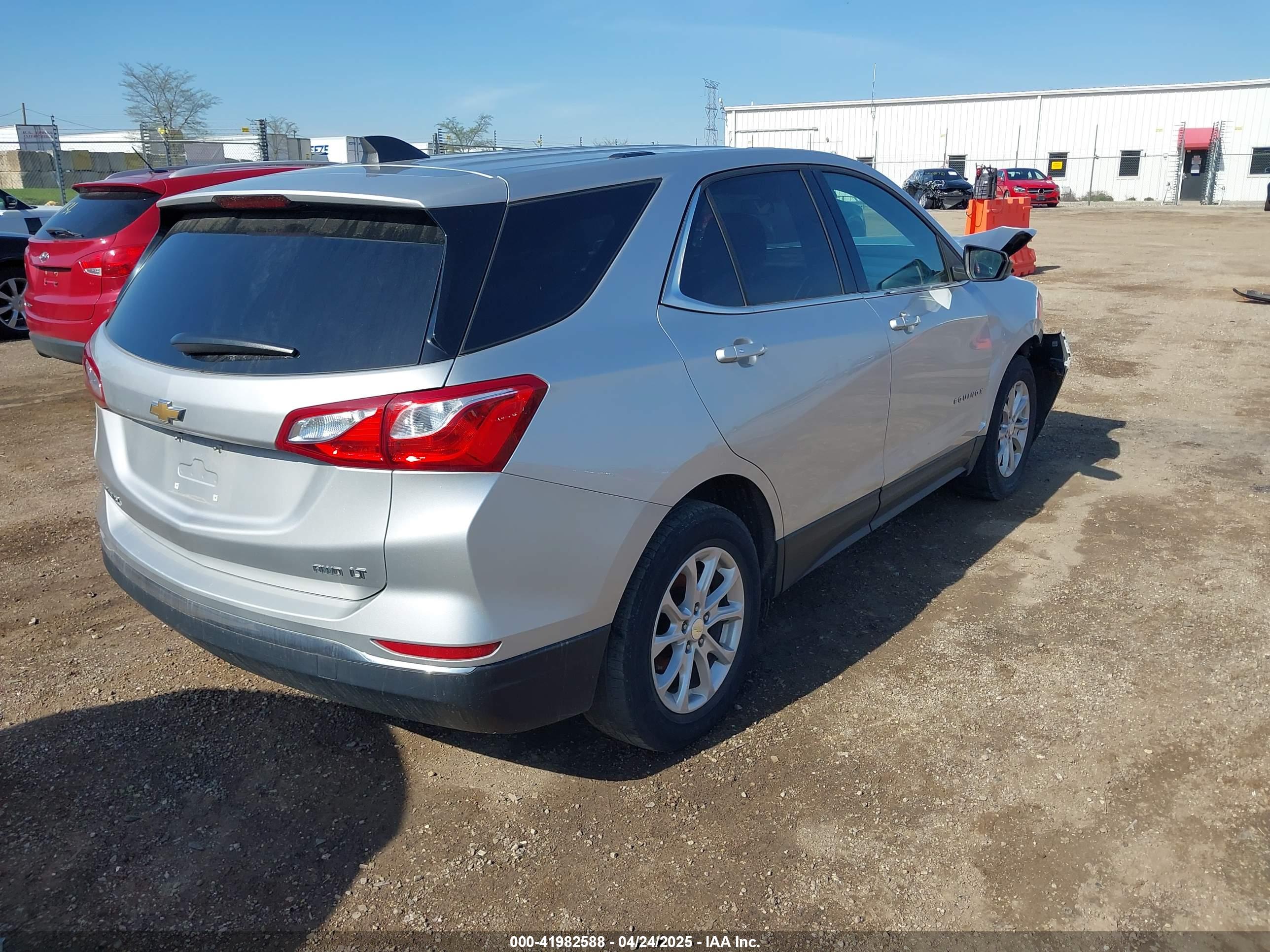 CHEVROLET EQUINOX image 4