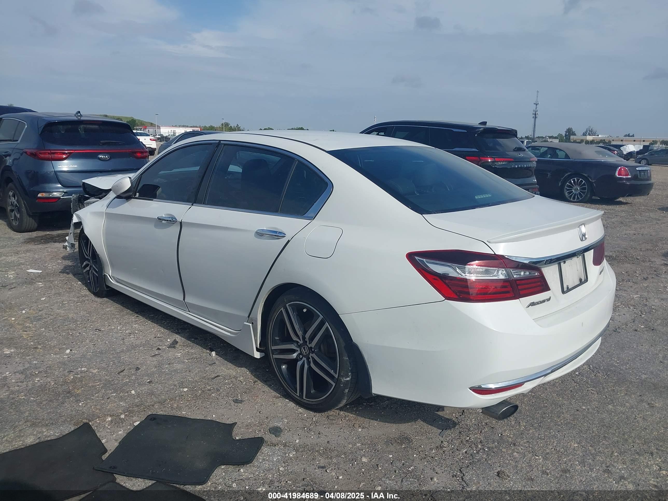 HONDA ACCORD image 3