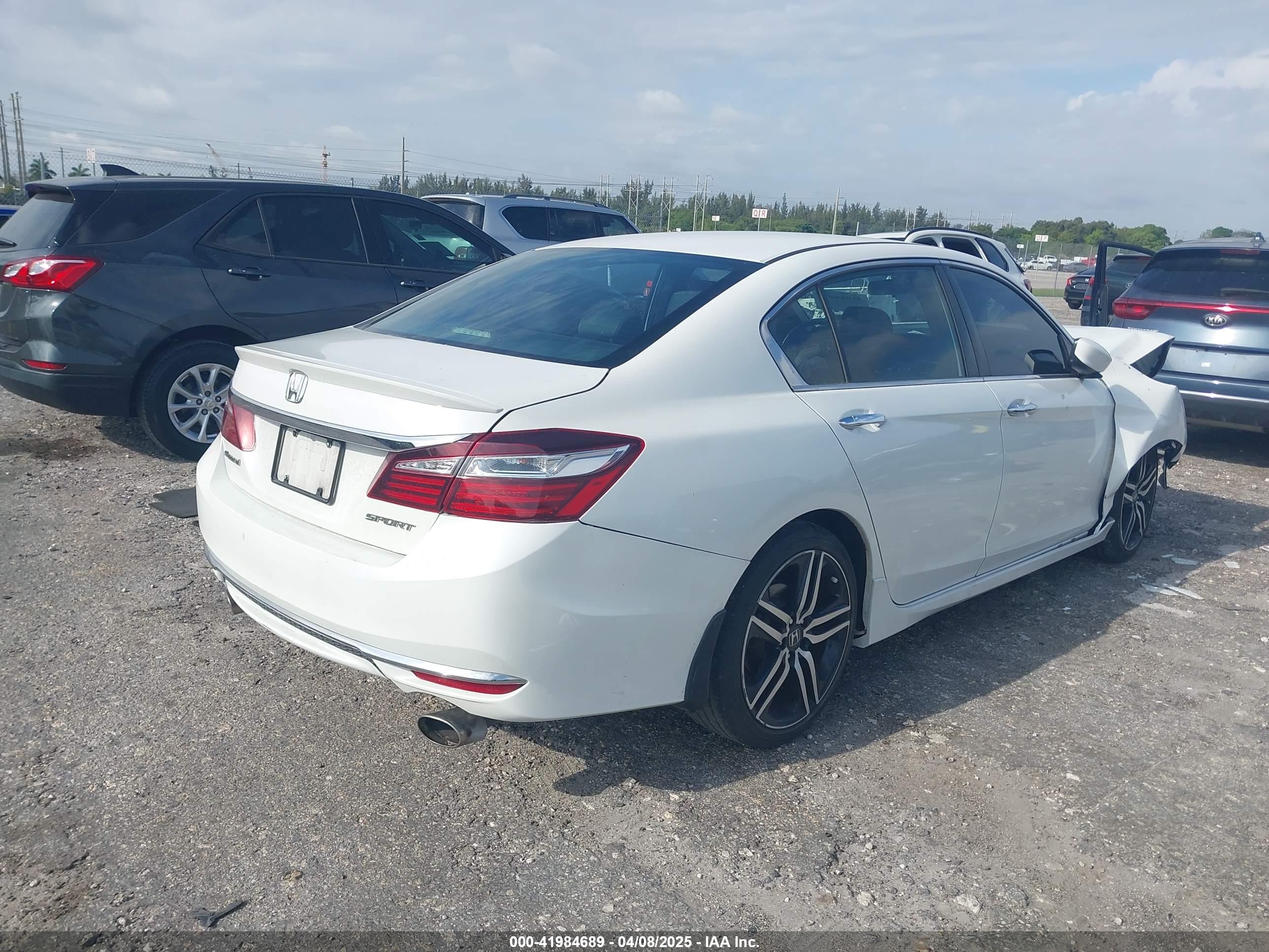HONDA ACCORD image 4