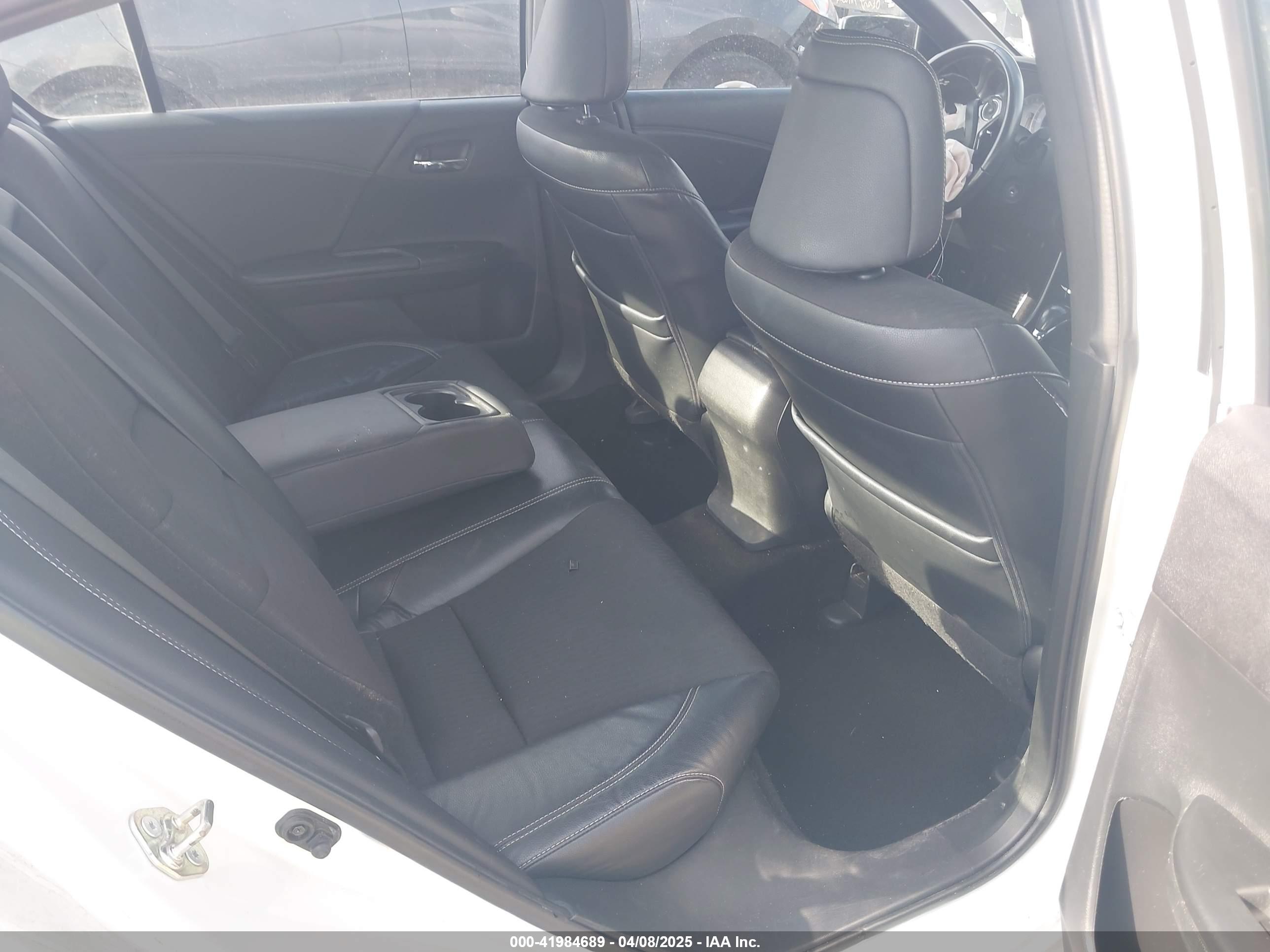 HONDA ACCORD image 8
