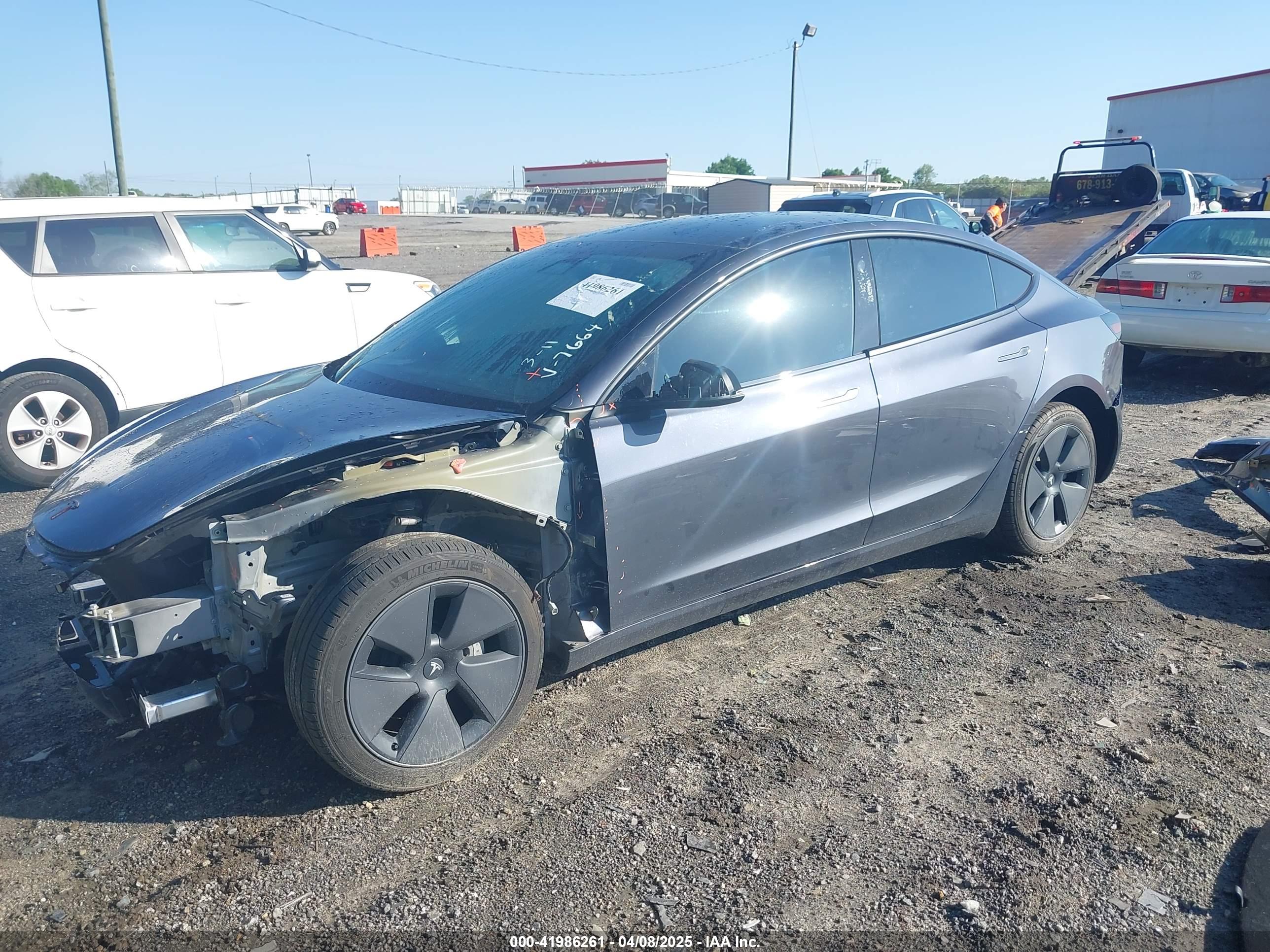 TESLA MODEL image 2