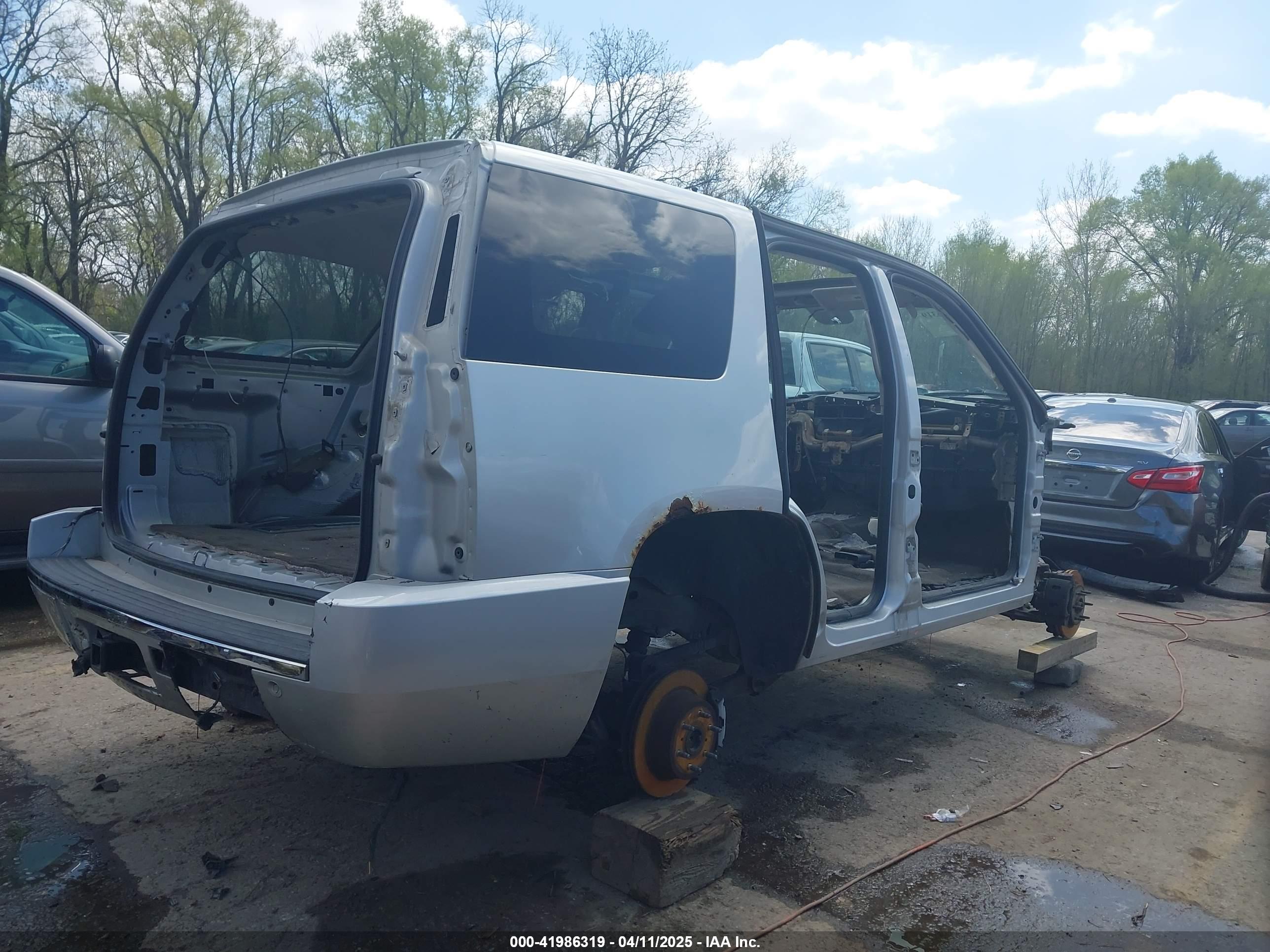 GMC YUKON image 4