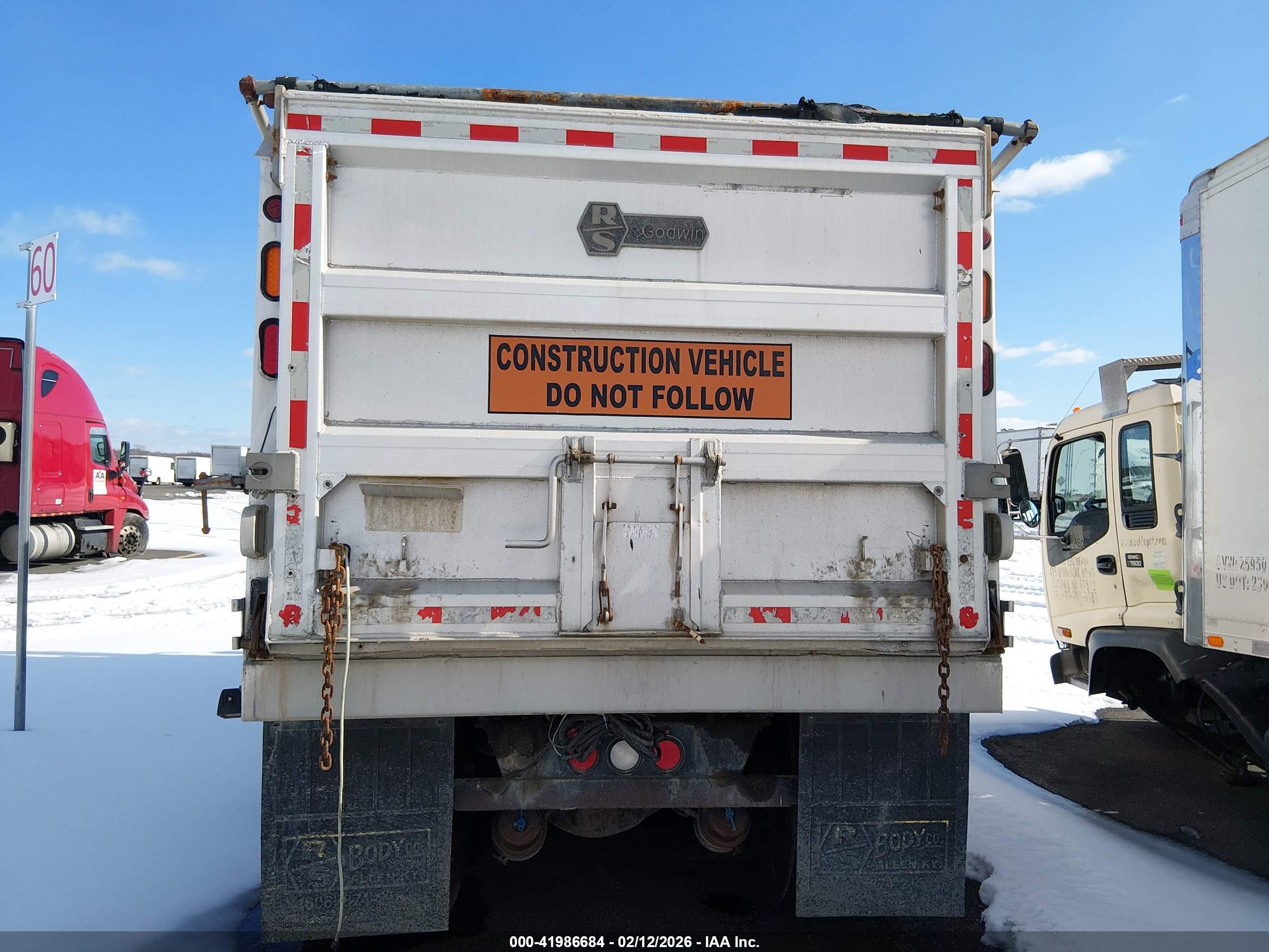 KENWORTH CONSTRUCTION image 8