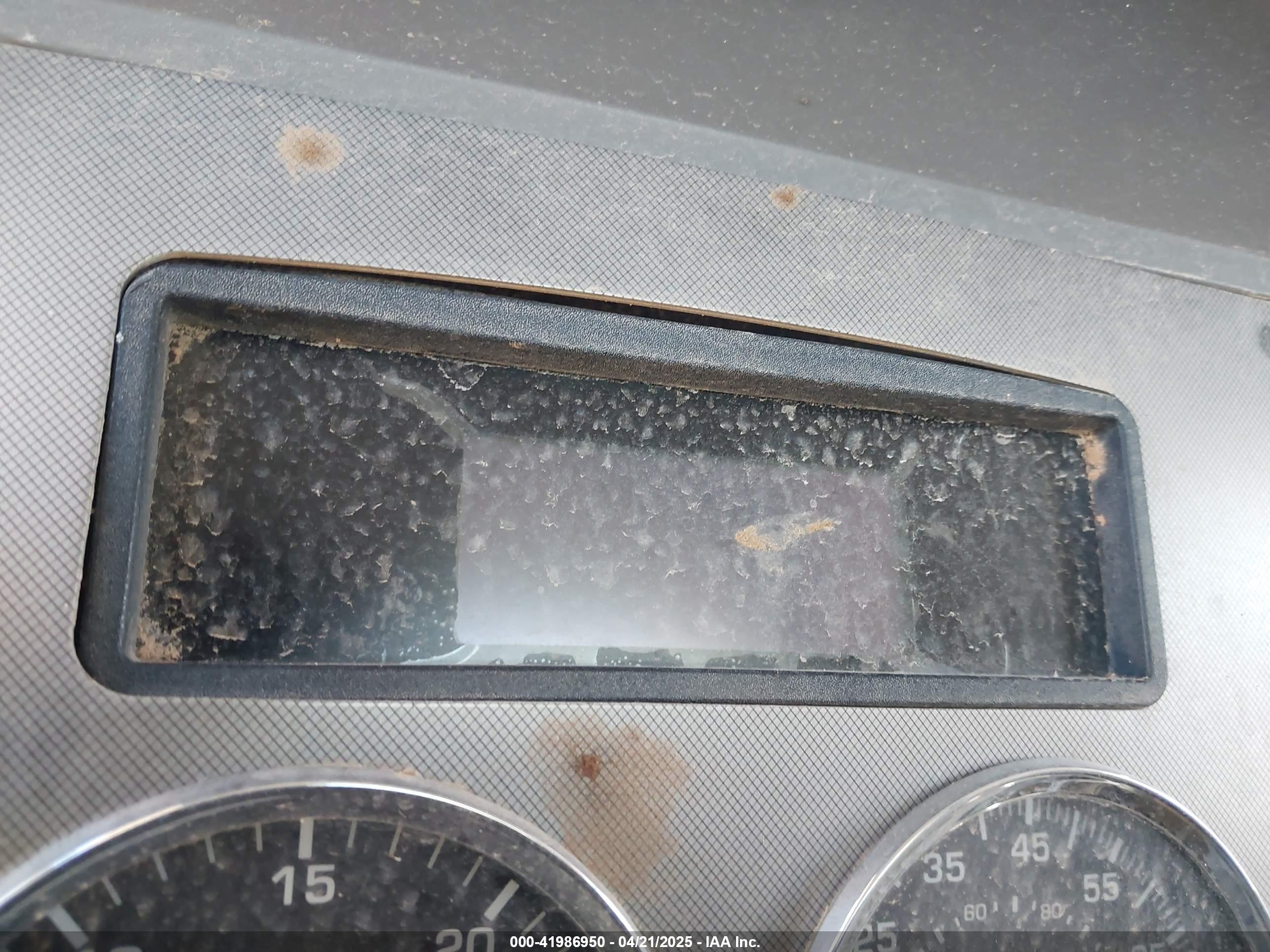 KENWORTH T3 image 6
