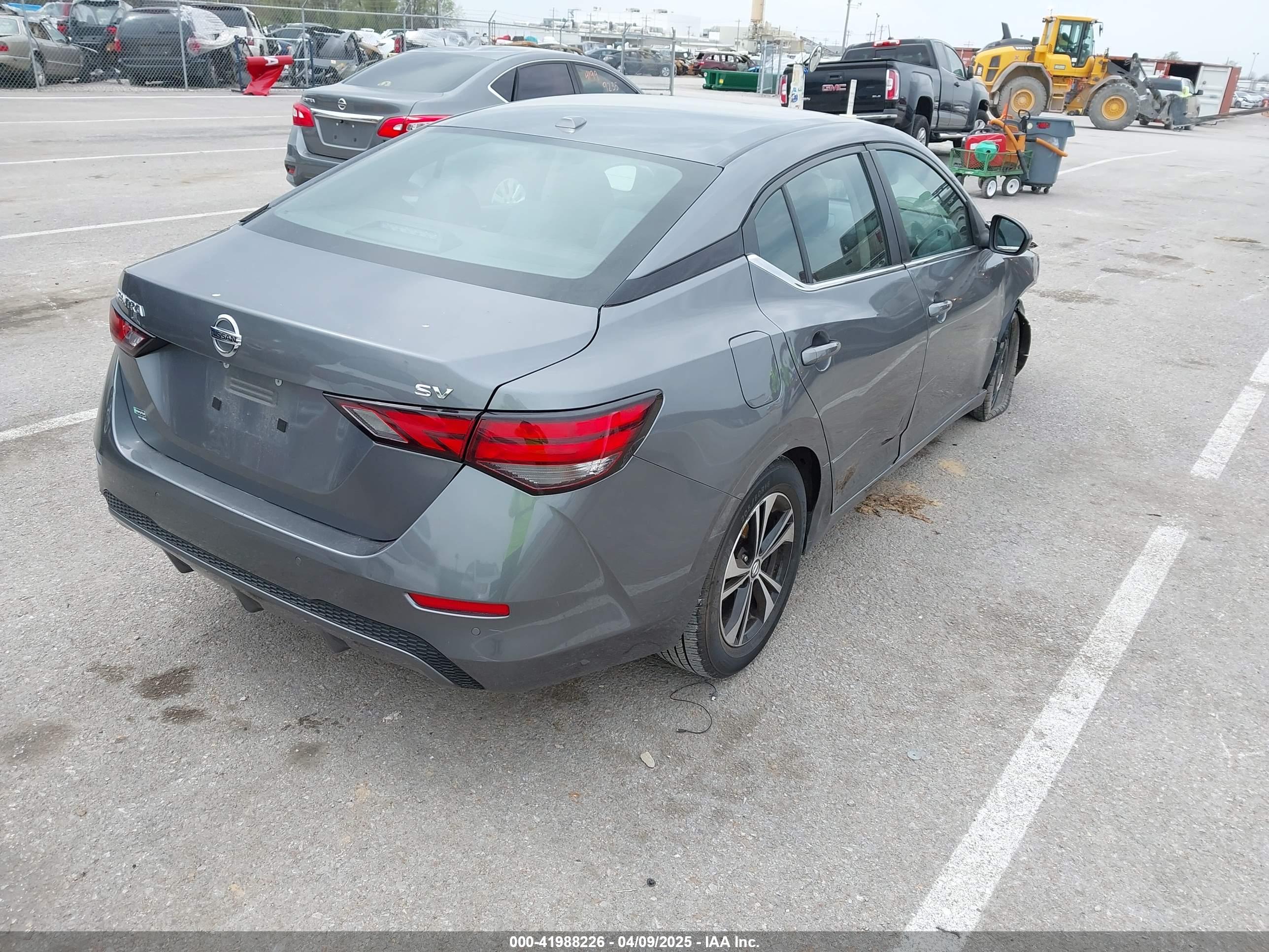 NISSAN SENTRA image 4