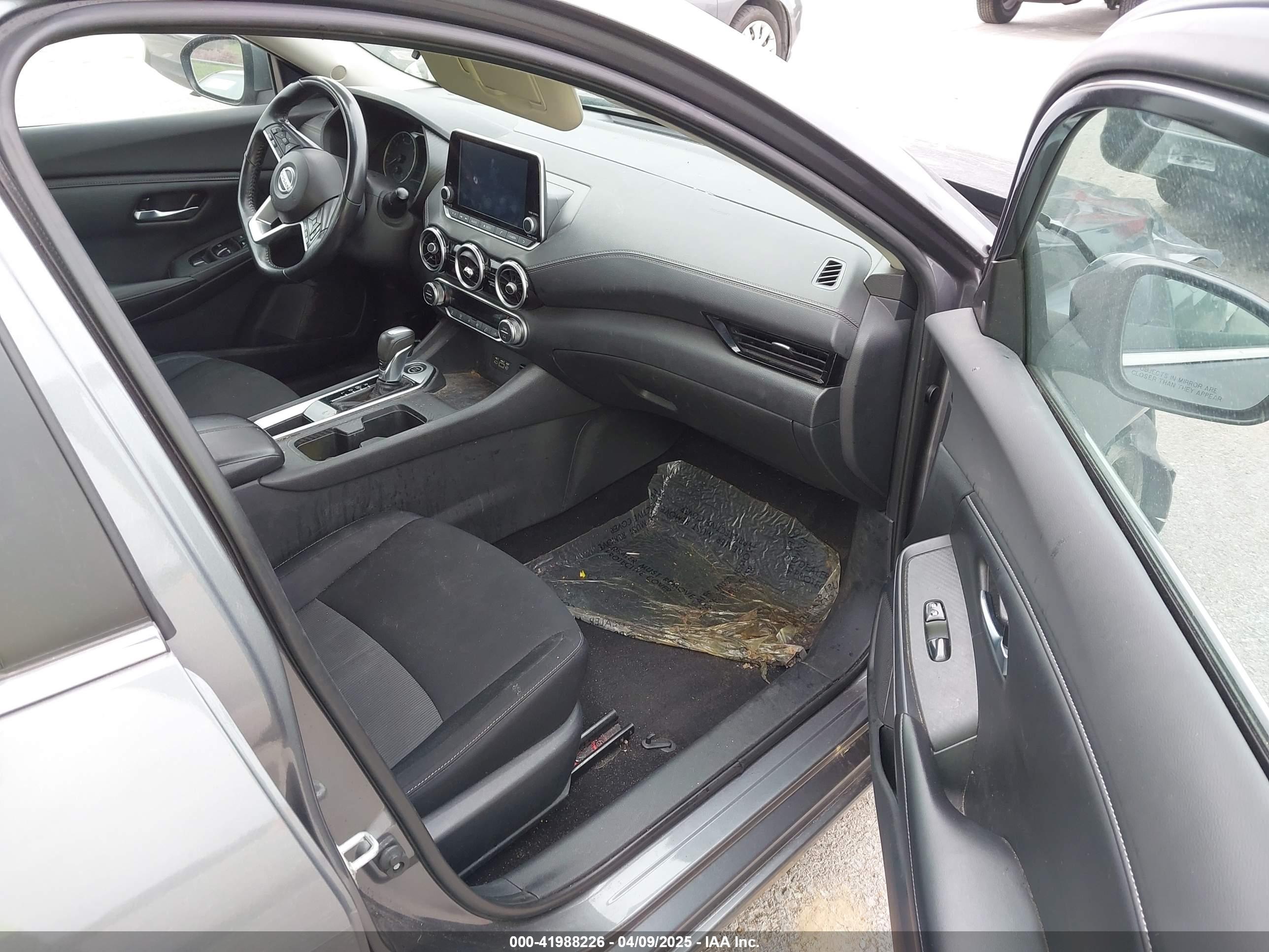 NISSAN SENTRA image 5
