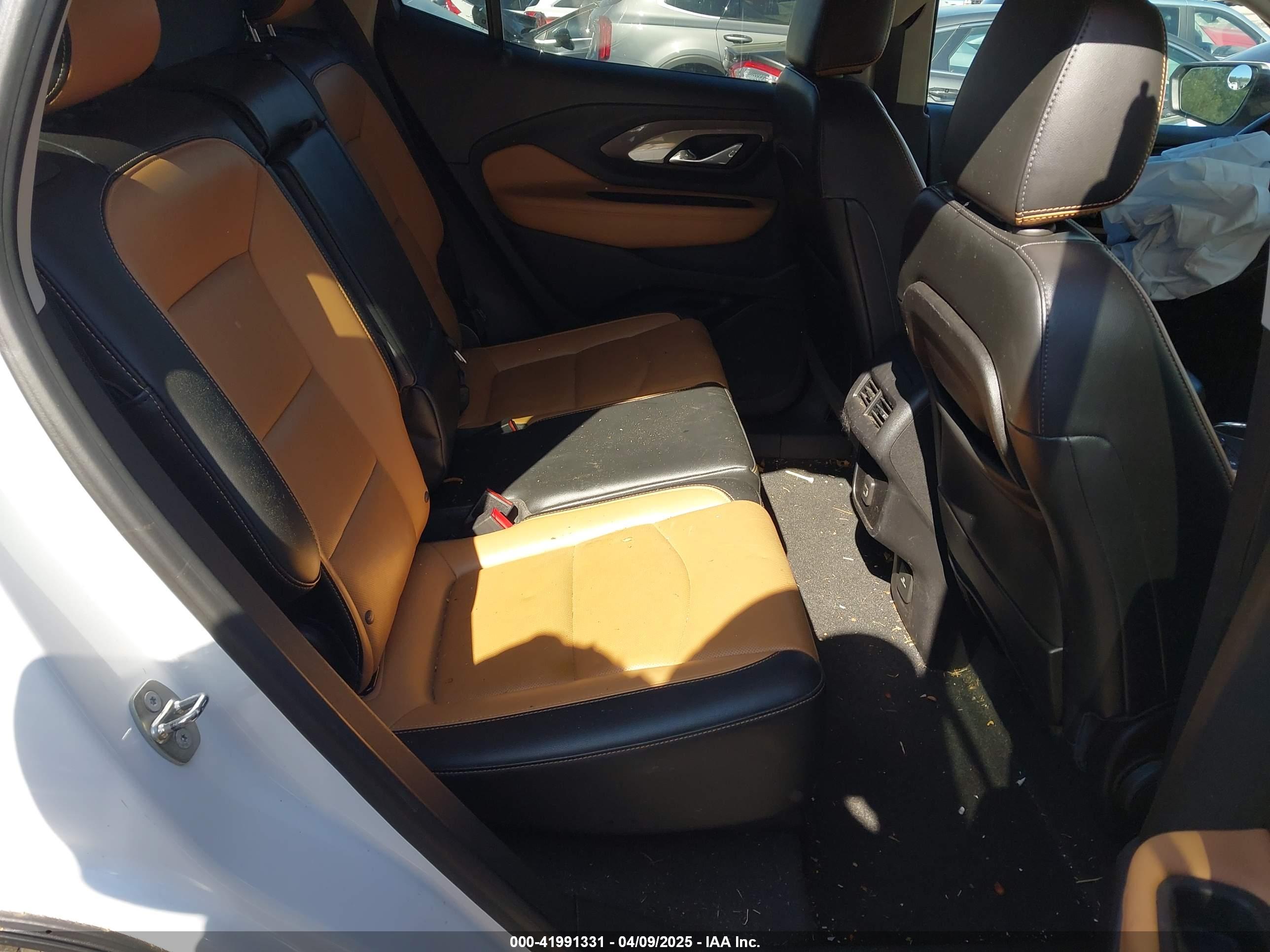 GMC TERRAIN image 8