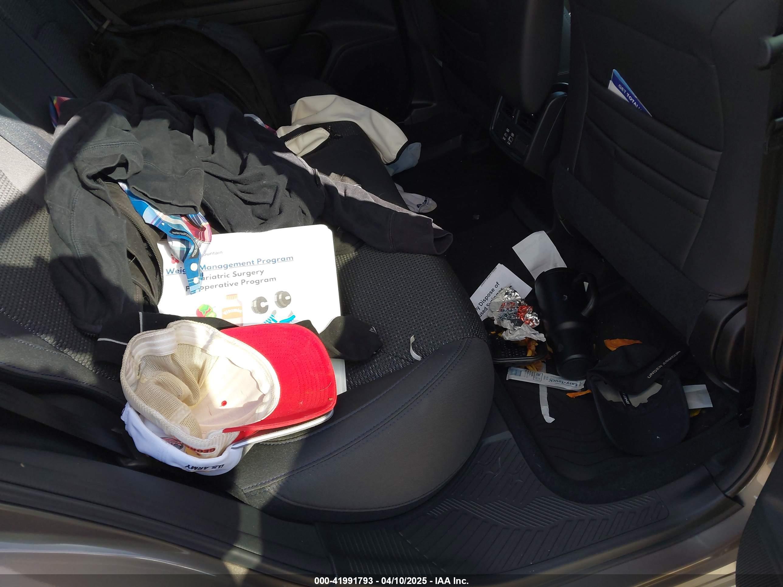 SUBARU FORESTER image 8