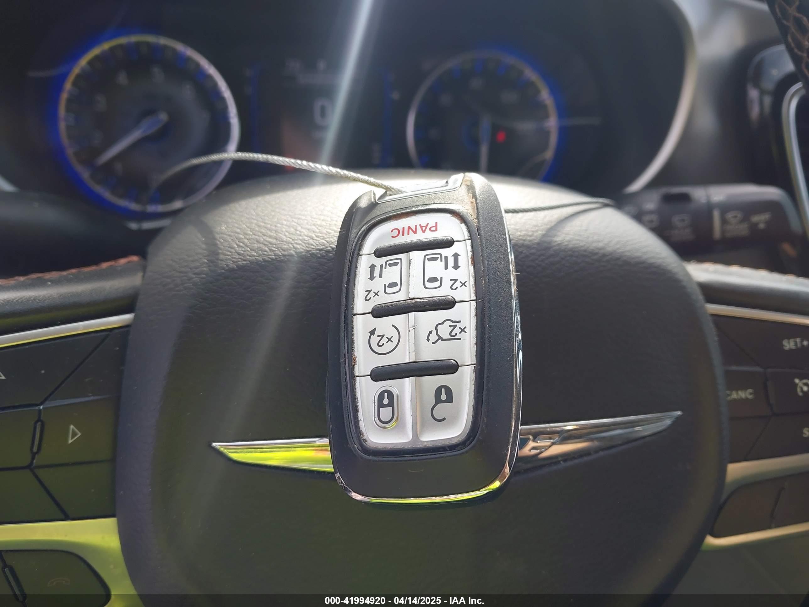 CHRYSLER PACIFICA image 11