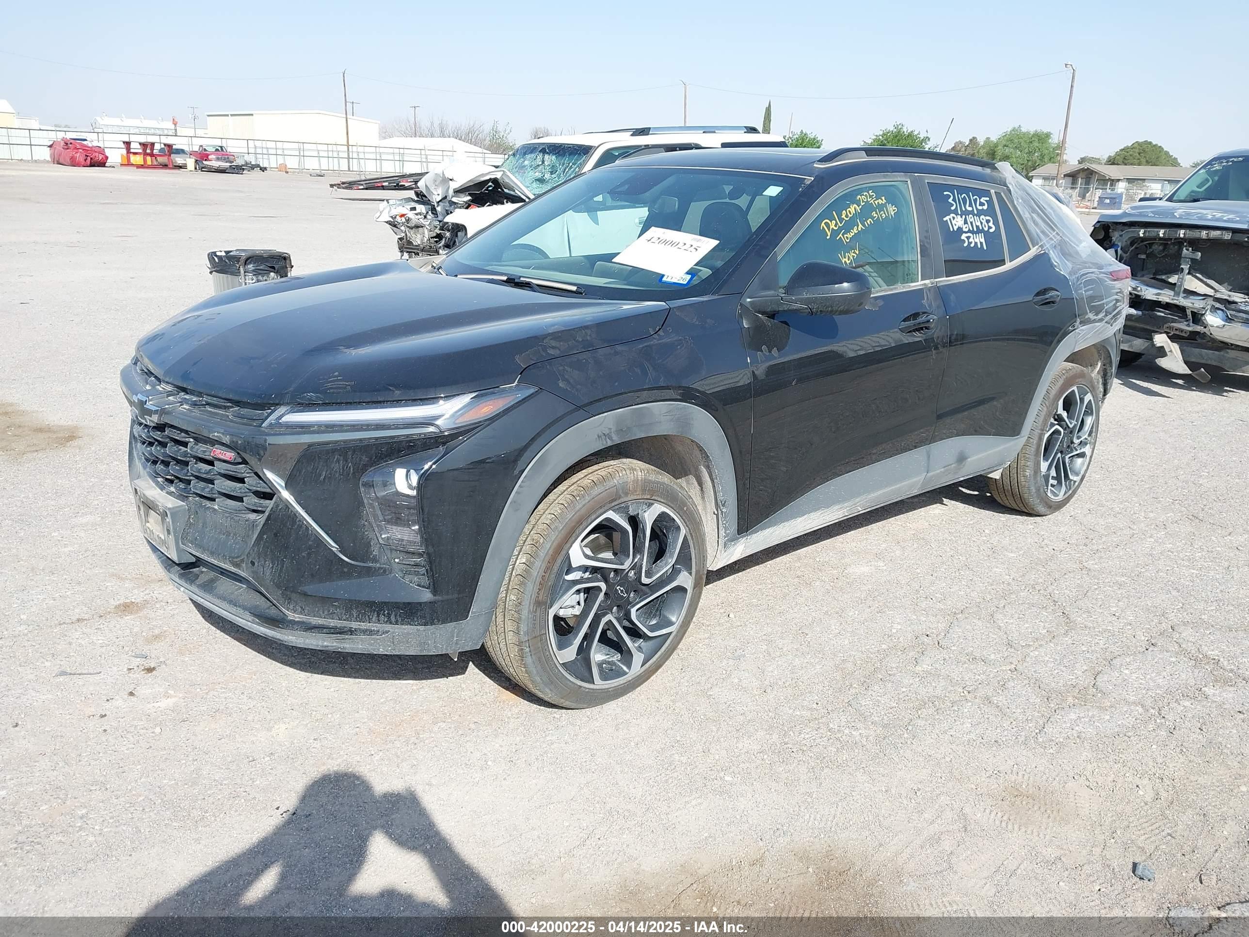 CHEVROLET TRAX image 2