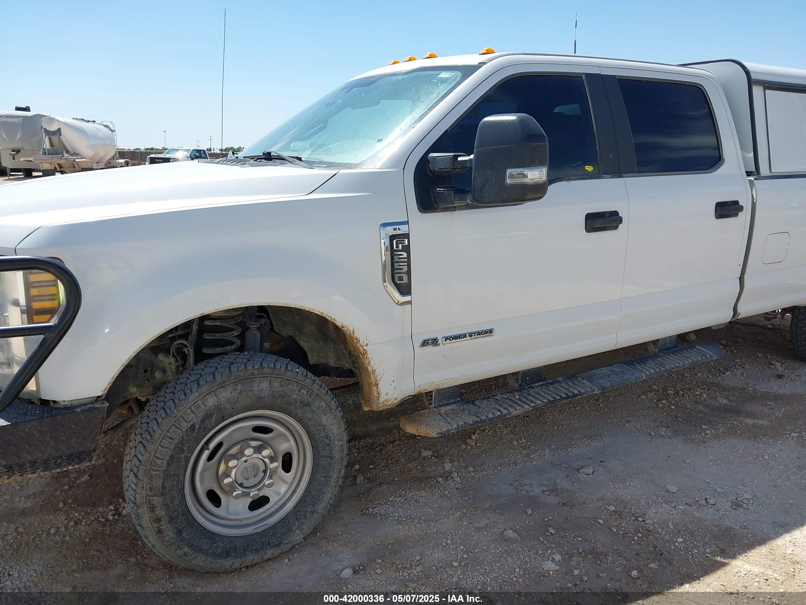 FORD F-250 image 2