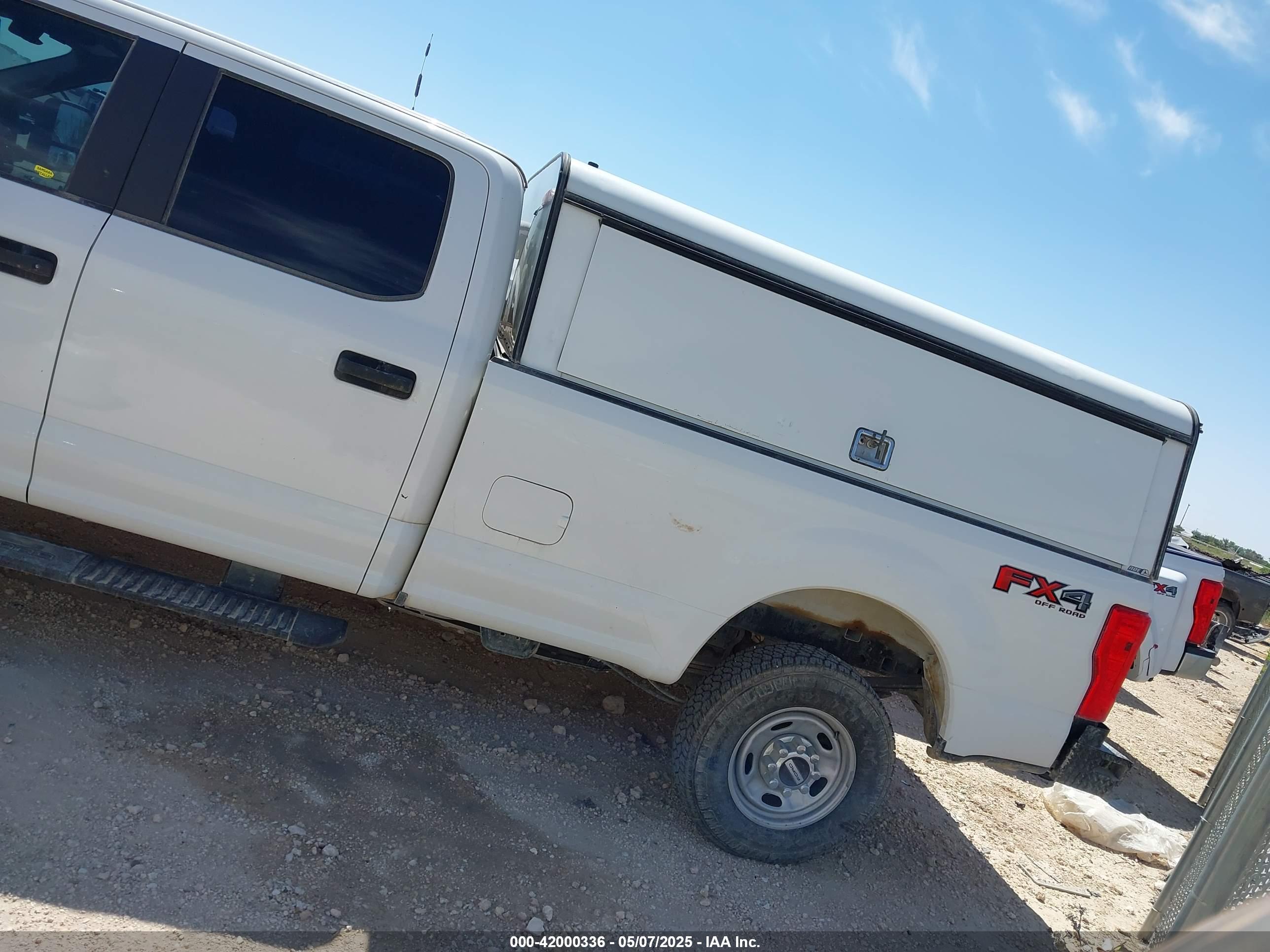 FORD F-250 image 3