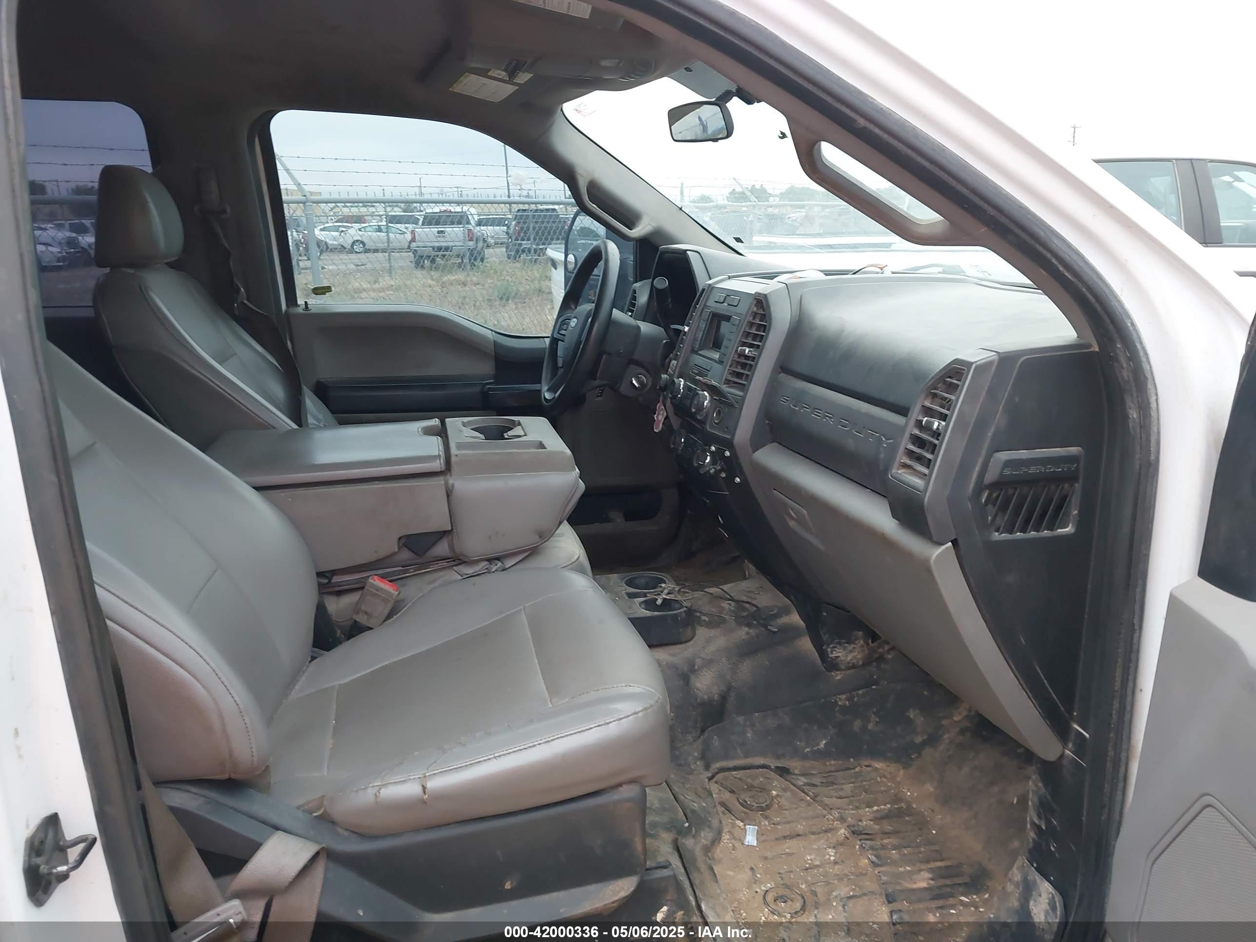 FORD F-250 image 5