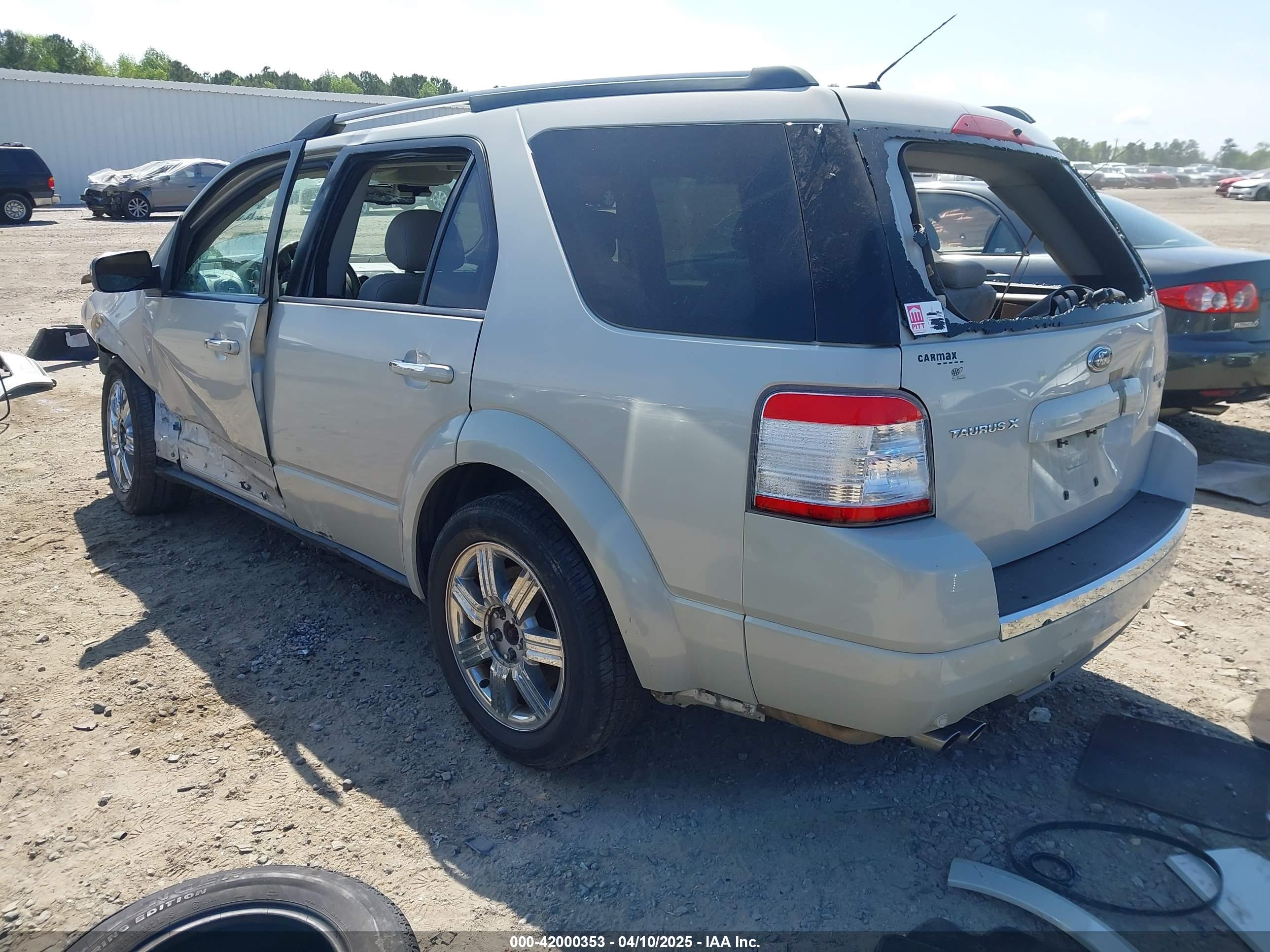 FORD TAURUS image 3