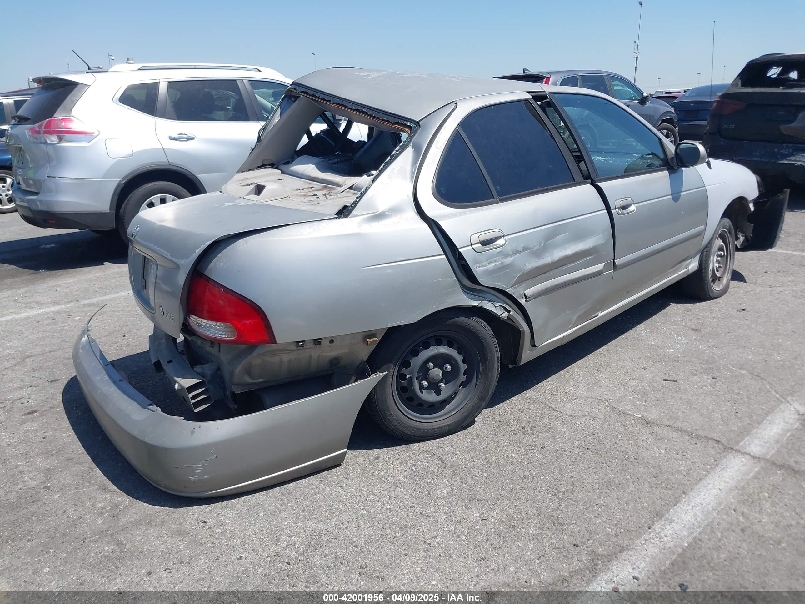 NISSAN SENTRA image 4