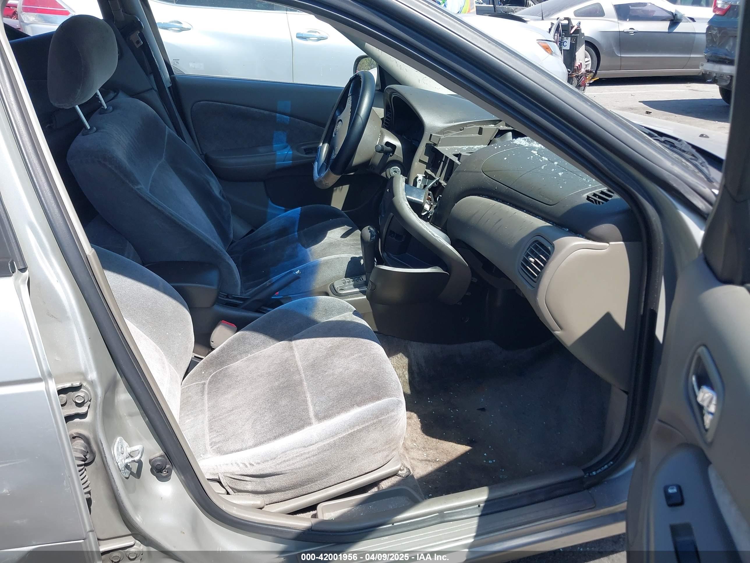 NISSAN SENTRA image 5