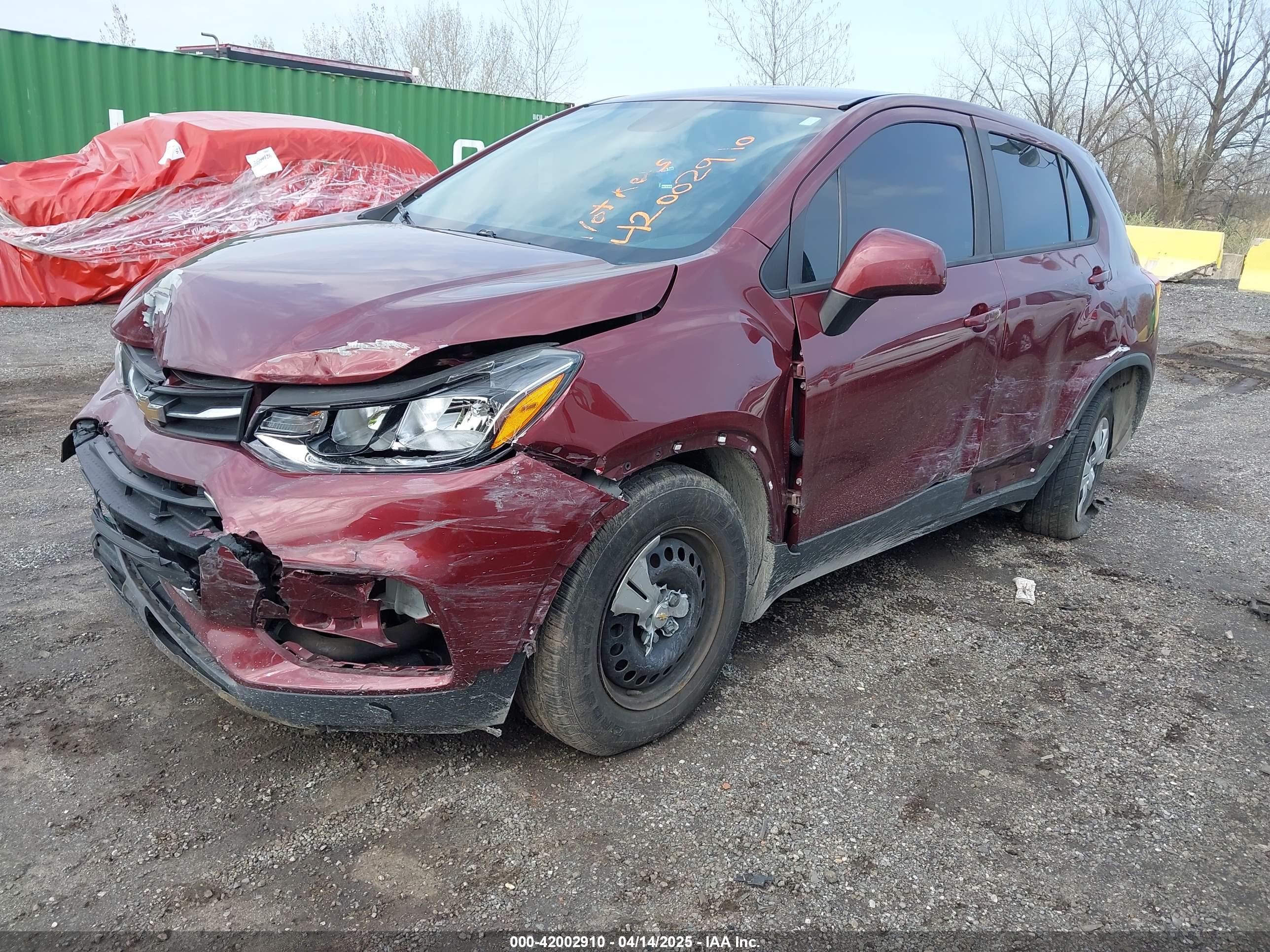 CHEVROLET TRAX image 2