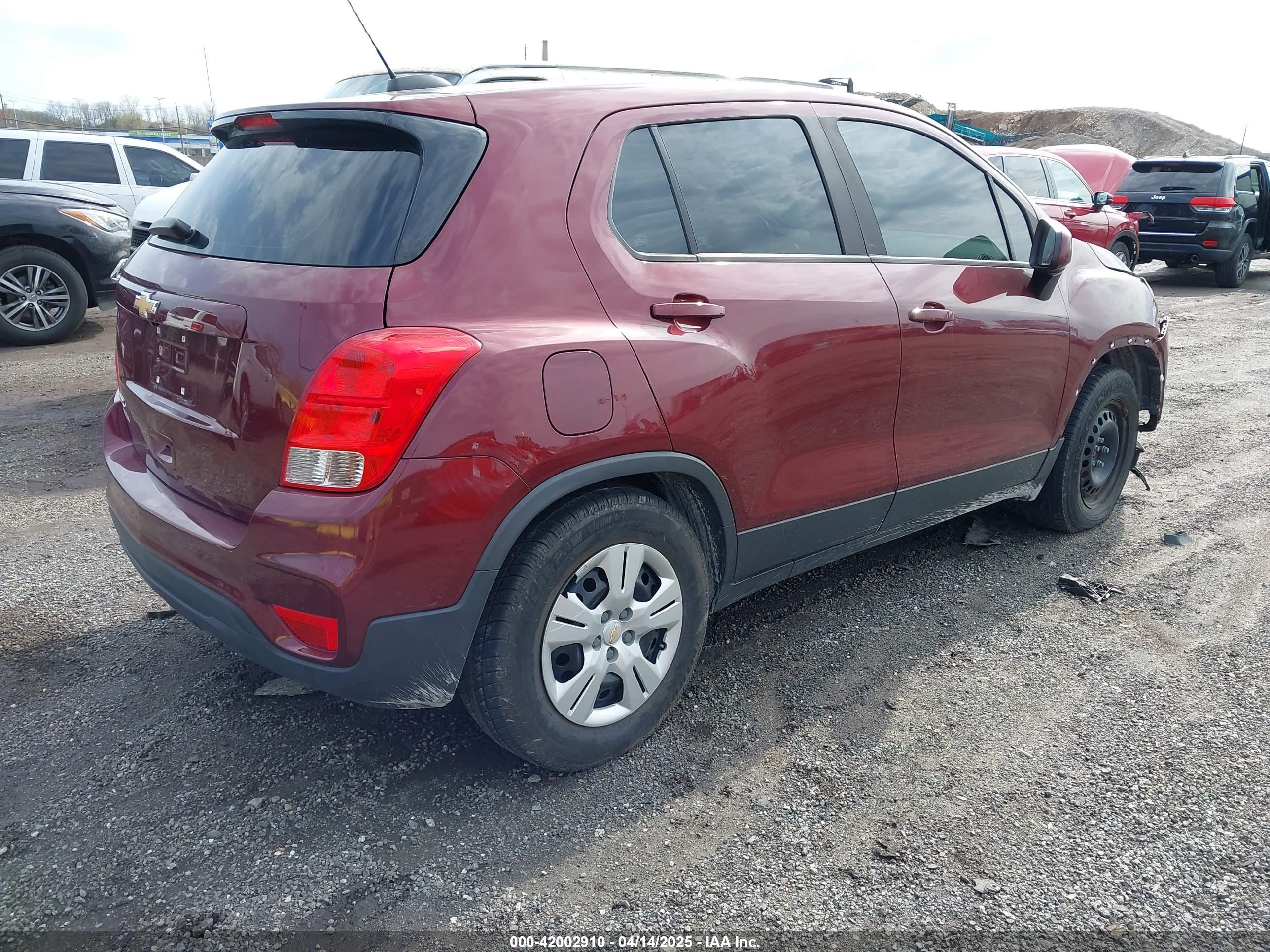 CHEVROLET TRAX image 4