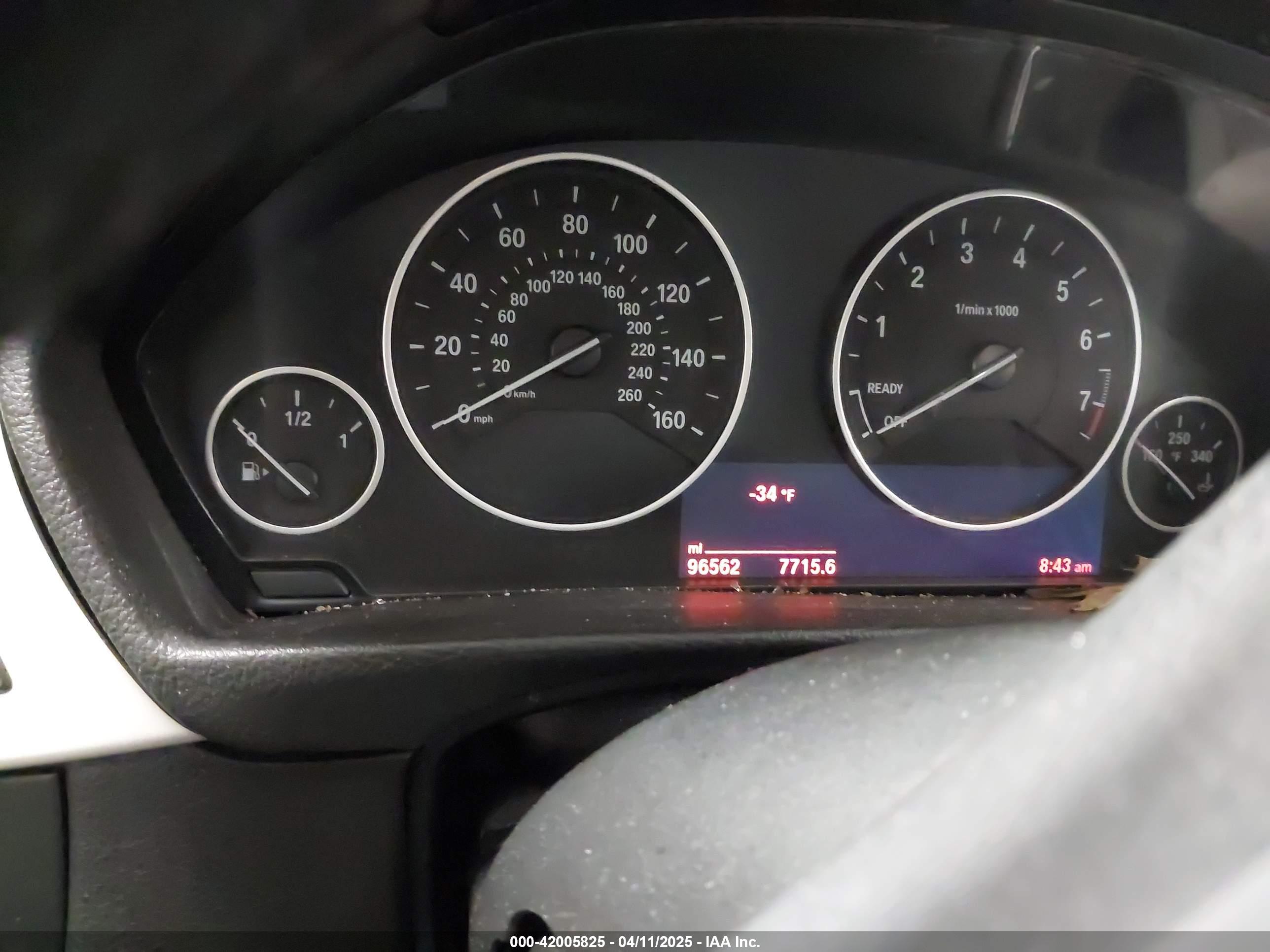 BMW 320I image 7