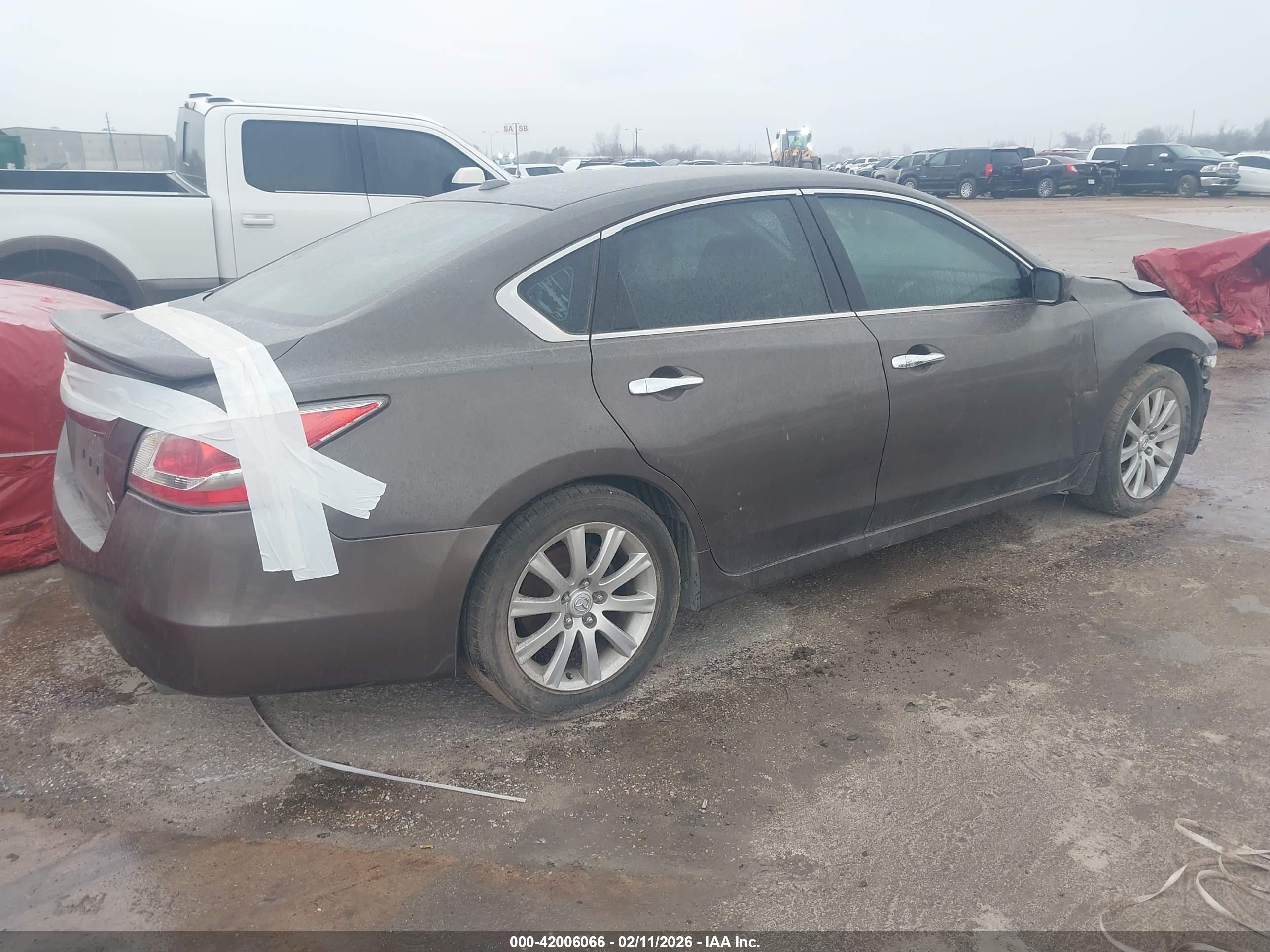 NISSAN ALTIMA image 4