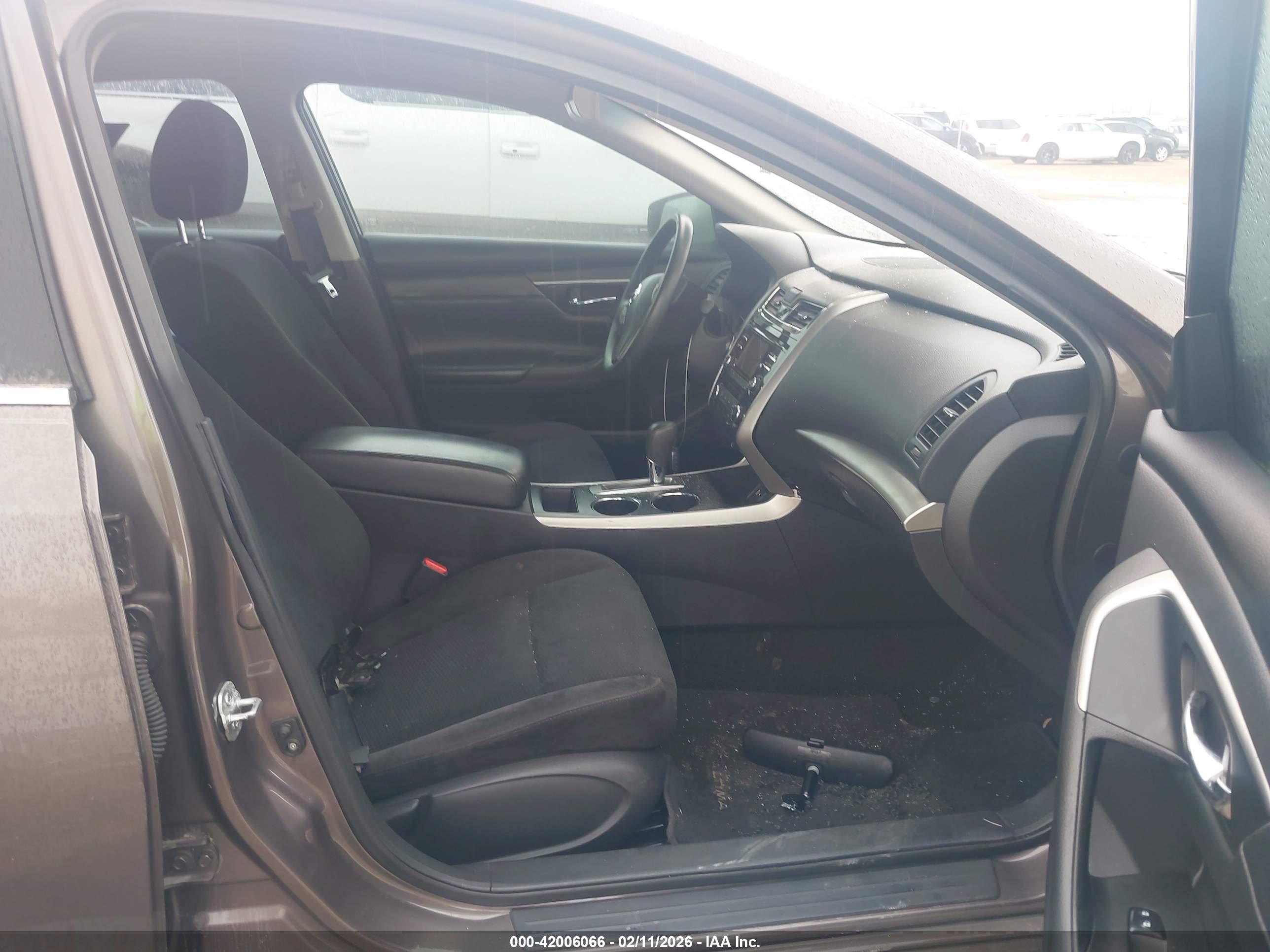 NISSAN ALTIMA image 5