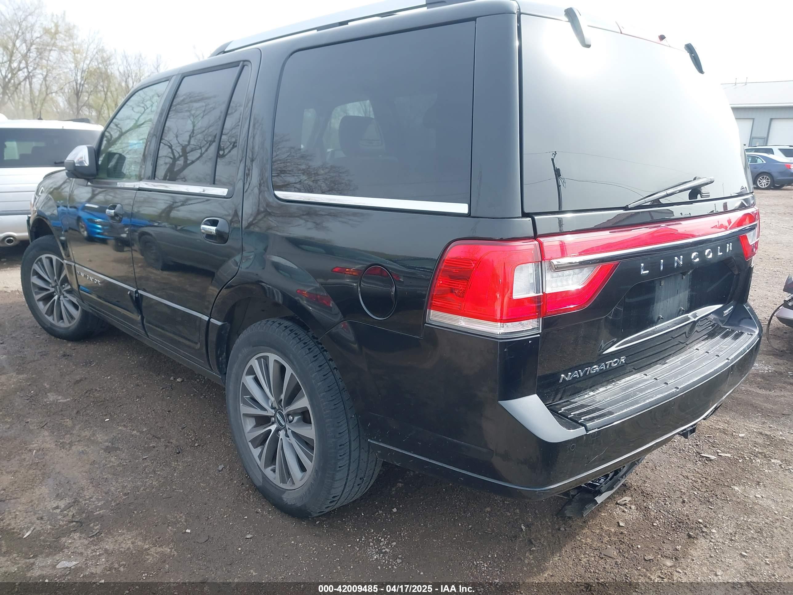 LINCOLN NAVIGATOR image 3